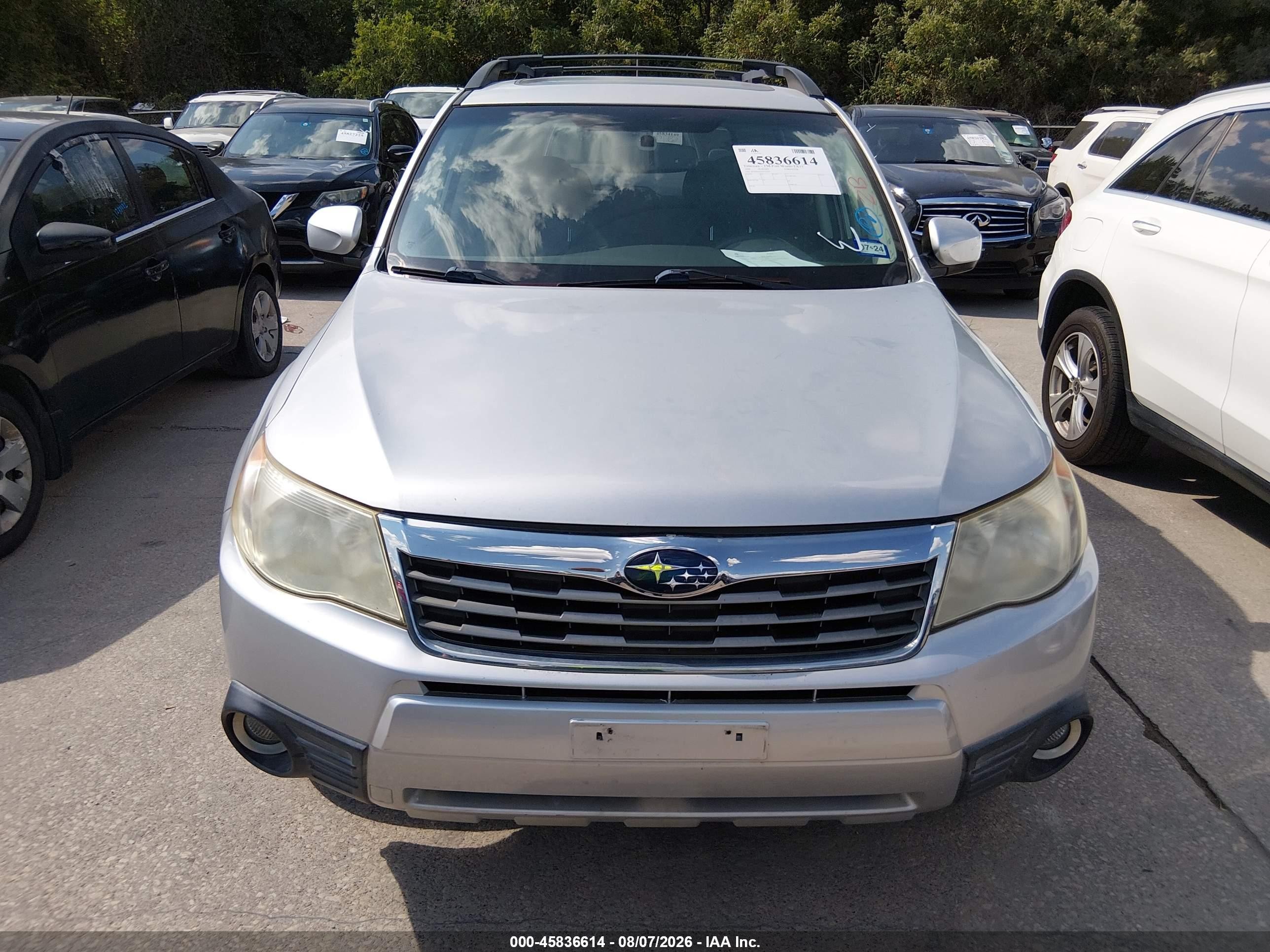 2009 Subaru Forester 2.5x Limited Silver vin: JF2SH646X9H775456