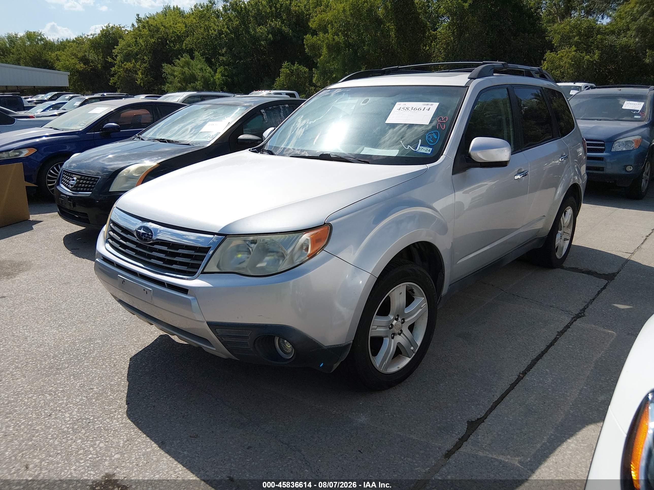 2009 Subaru Forester 2.5x Limited Silver vin: JF2SH646X9H775456