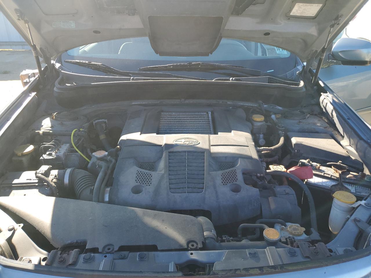 2009 Subaru Forester 2.5xt Silver vin: JF2SH65649H712853