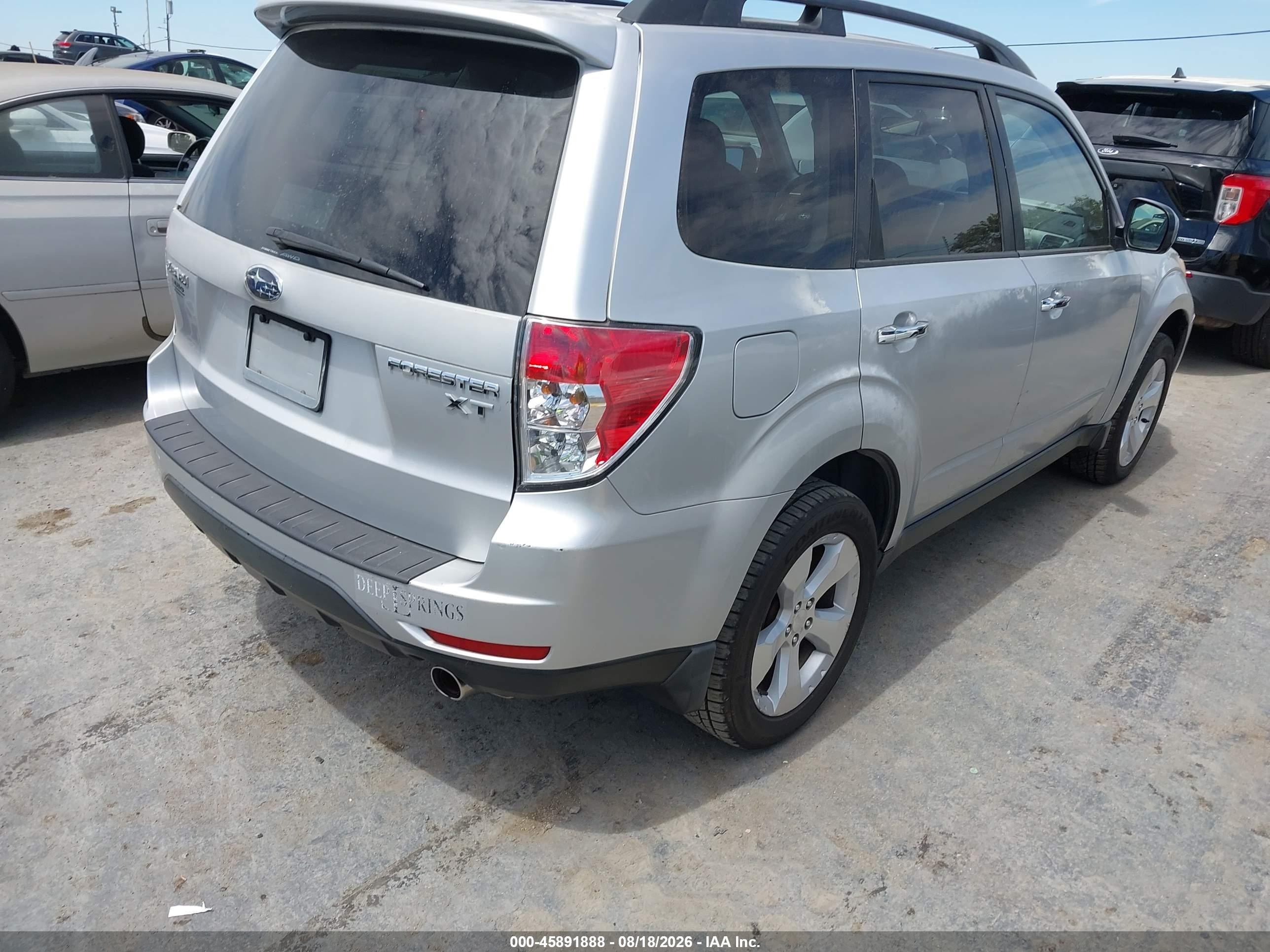2009 Subaru Forester 2.5xt Silver vin: JF2SH65669H723997