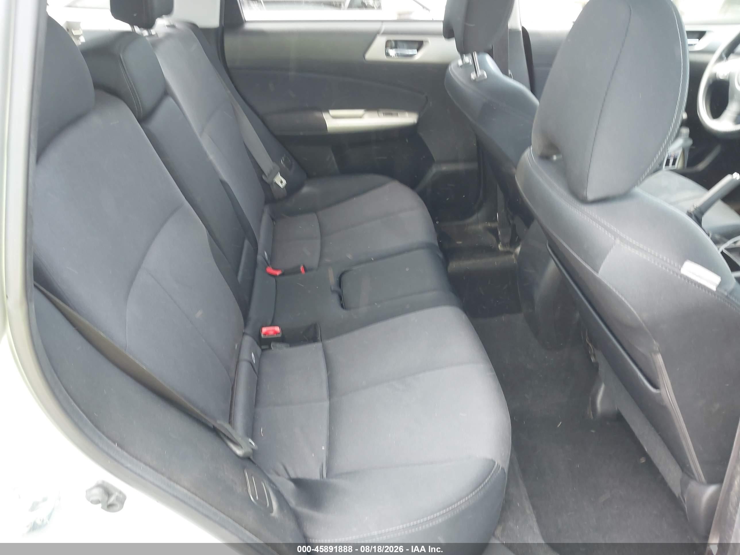 2009 Subaru Forester 2.5xt Silver vin: JF2SH65669H723997