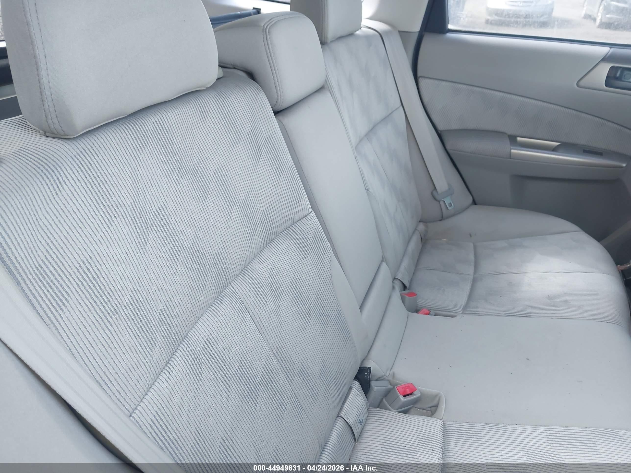 2010 Subaru Forester 2.5x Red vin: JF2SH6AC0AH702319