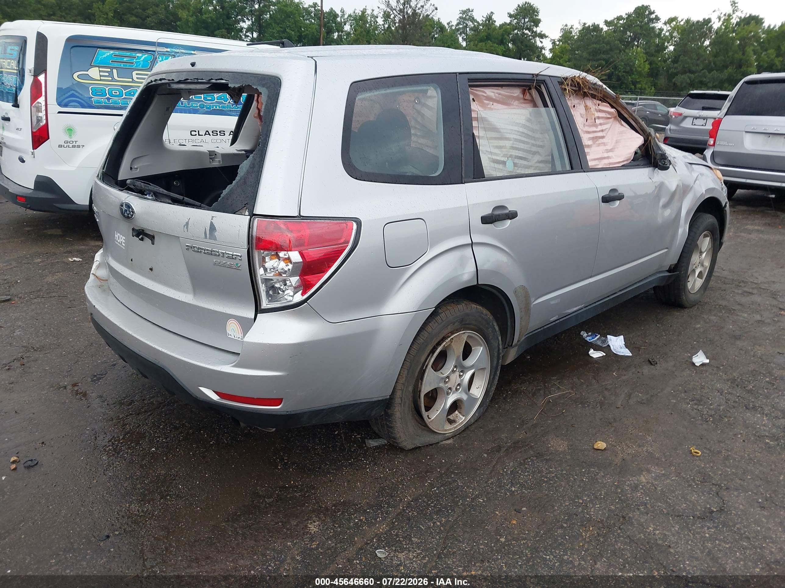 2010 Subaru Forester 2.5x Silver vin: JF2SH6AC0AH732923