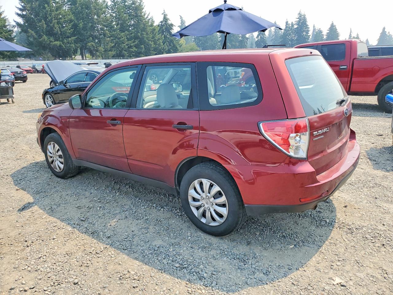 2010 Subaru Forester 2.5x Red vin: JF2SH6AC1AH728637