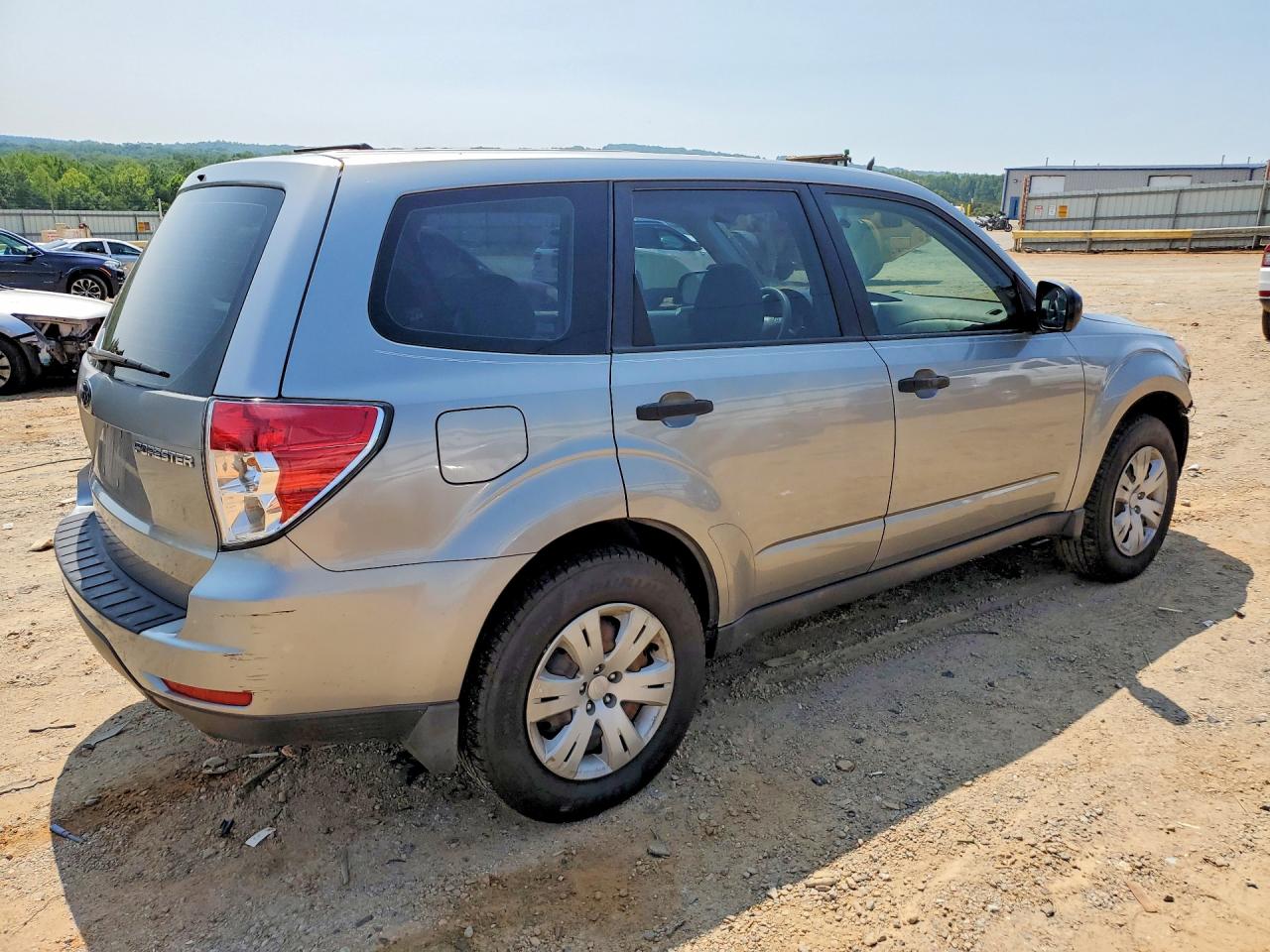 2010 Subaru Forester 2.5x Silver vin: JF2SH6AC1AH746166