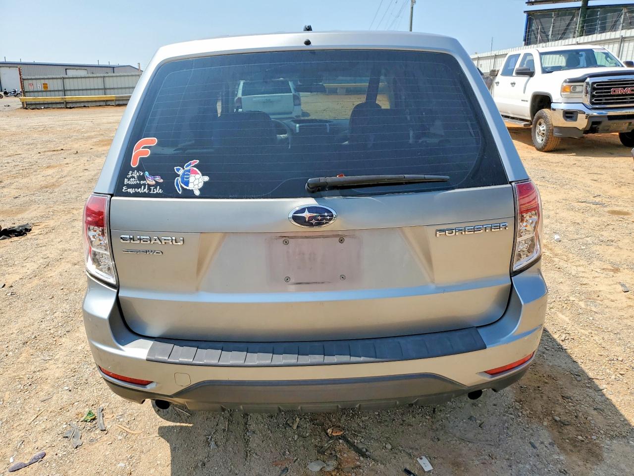 2010 Subaru Forester 2.5x Silver vin: JF2SH6AC1AH746166