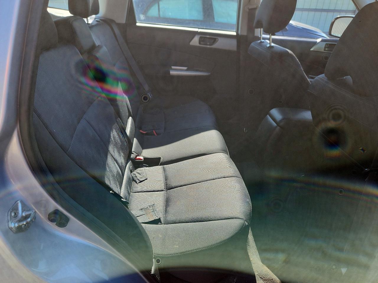 2010 Subaru Forester 2.5x Silver vin: JF2SH6AC2AH731501