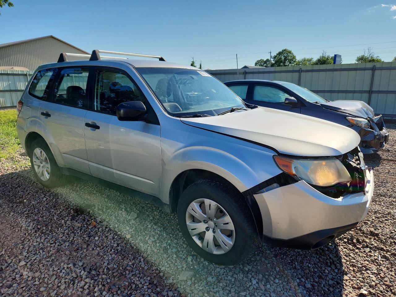 2010 Subaru Forester 2.5x Silver vin: JF2SH6AC2AH731501