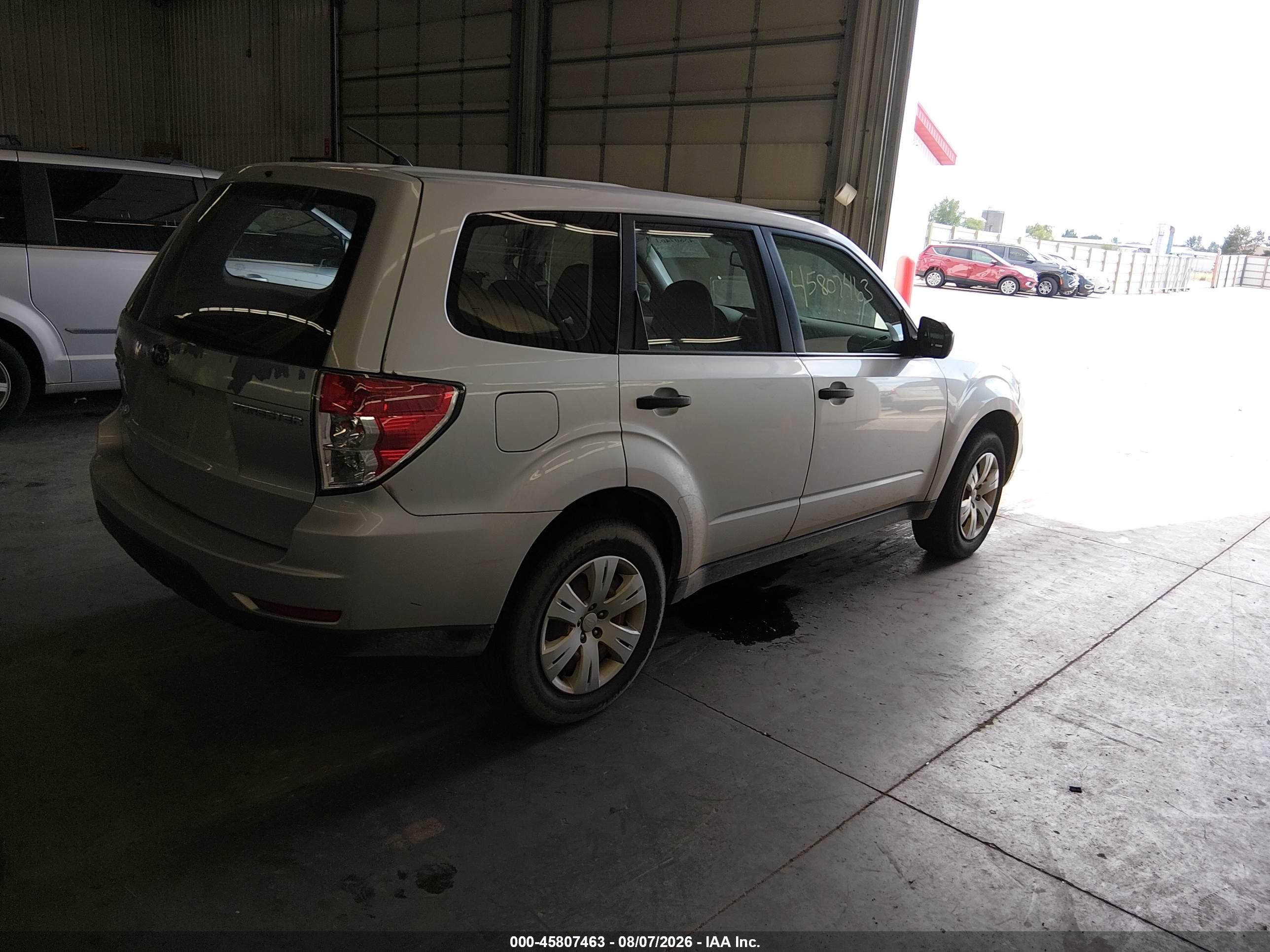 2010 Subaru Forester 2.5x Silver vin: JF2SH6AC2AH745365