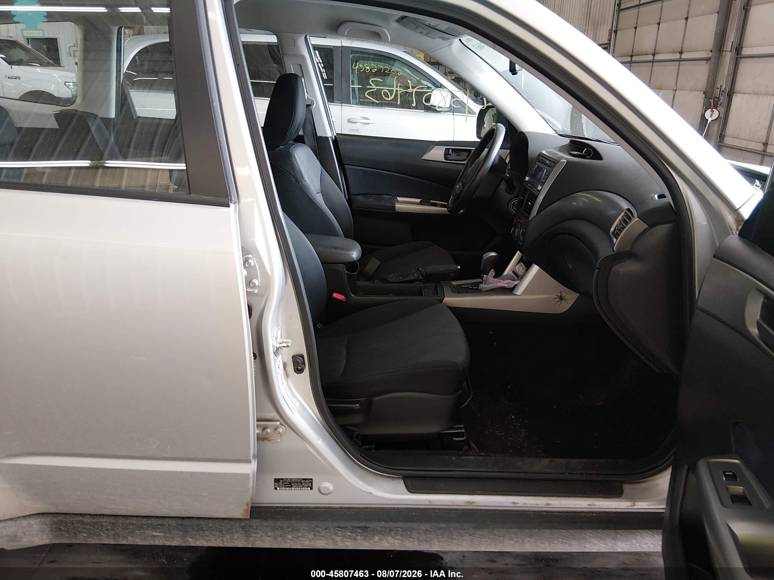 2010 Subaru Forester 2.5x Silver vin: JF2SH6AC2AH745365