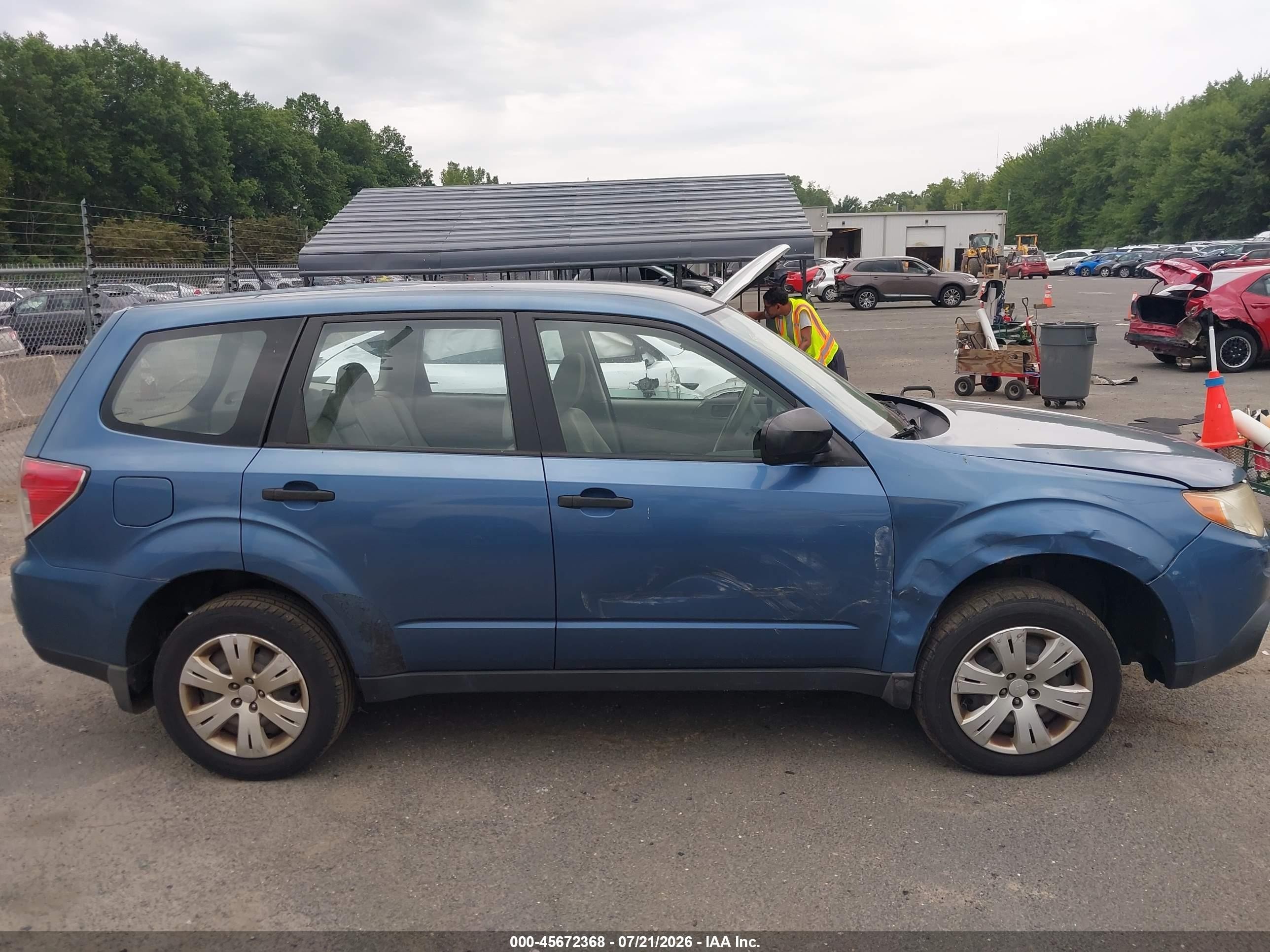 2010 Subaru Forester 2.5x Синий vin: JF2SH6AC2AH747004