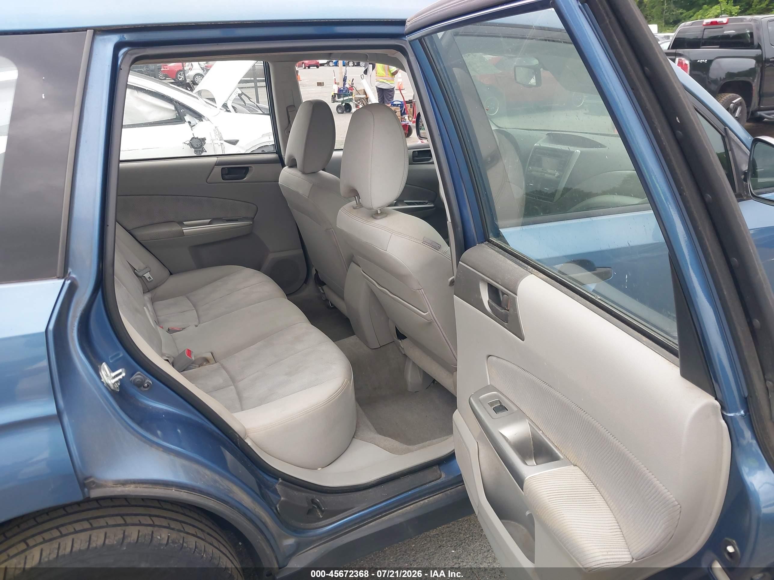 2010 Subaru Forester 2.5x Синий vin: JF2SH6AC2AH747004