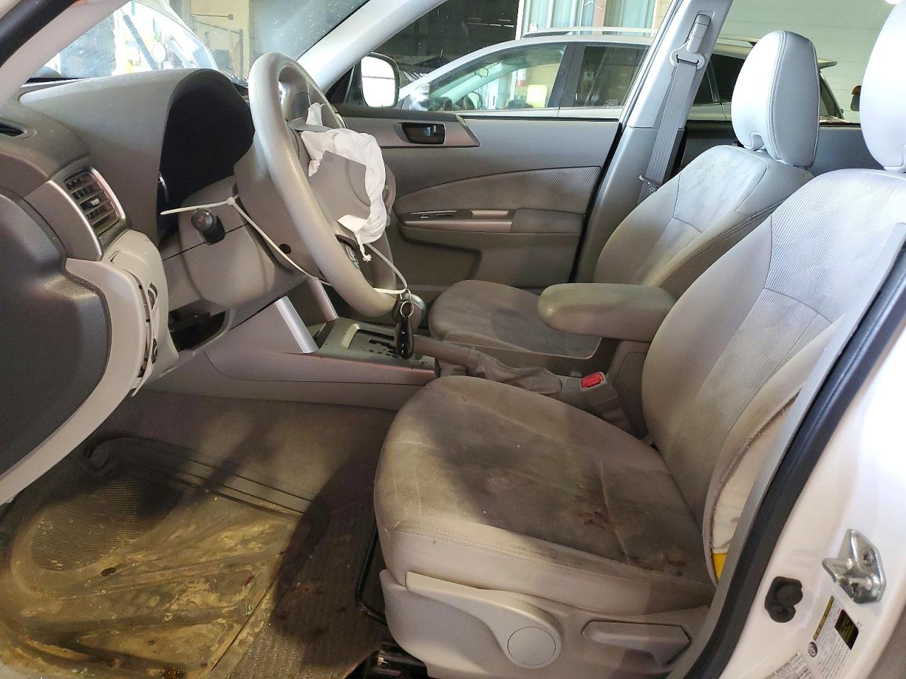 2010 Subaru Forester 2.5x White vin: JF2SH6AC2AH749285