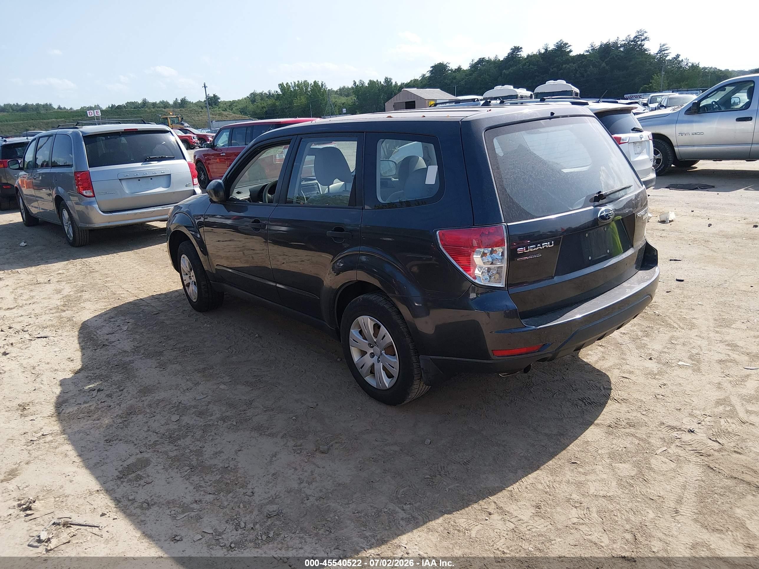 2010 Subaru Forester 2.5x Gray vin: JF2SH6AC2AH751635