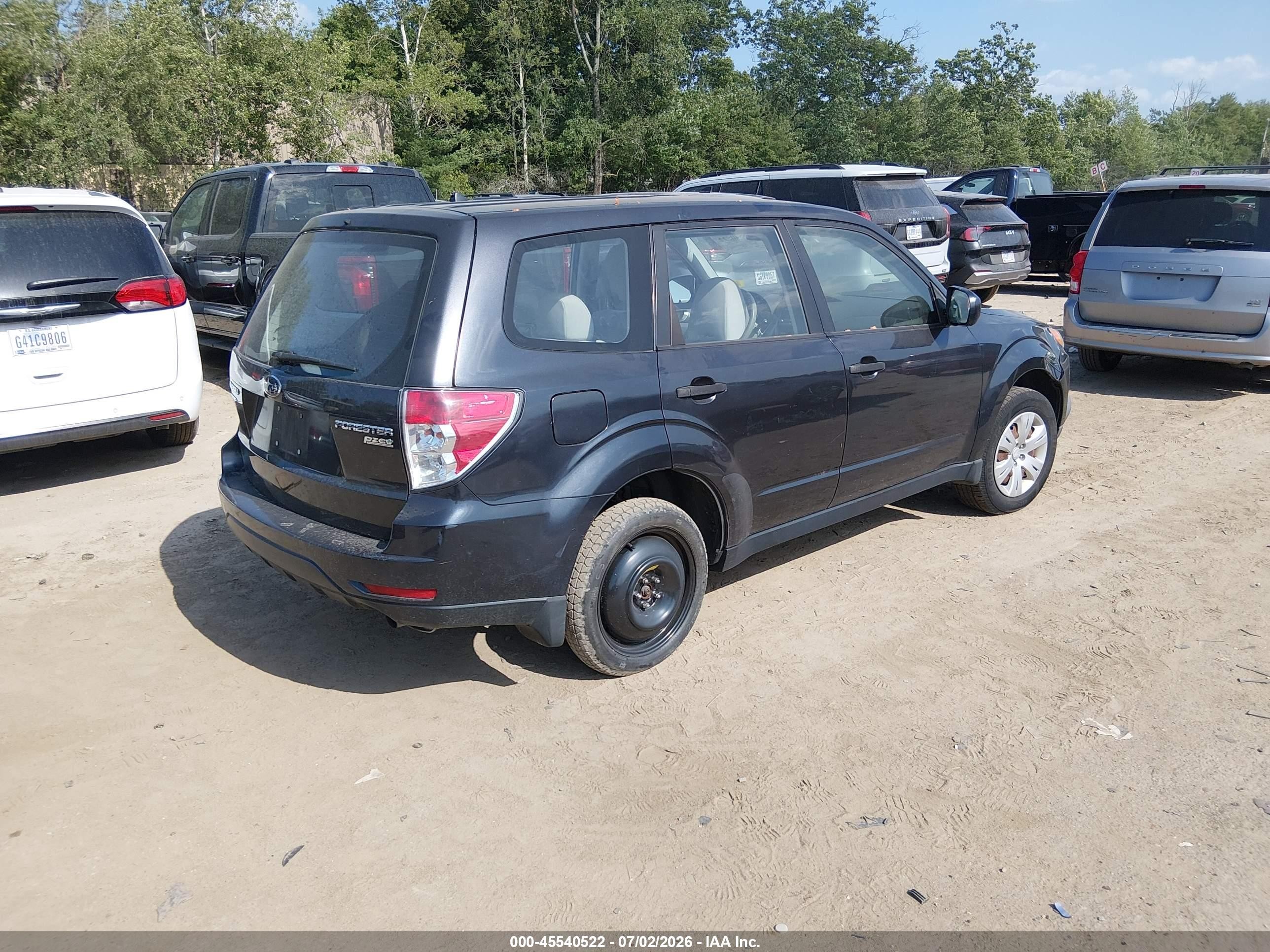 2010 Subaru Forester 2.5x Gray vin: JF2SH6AC2AH751635