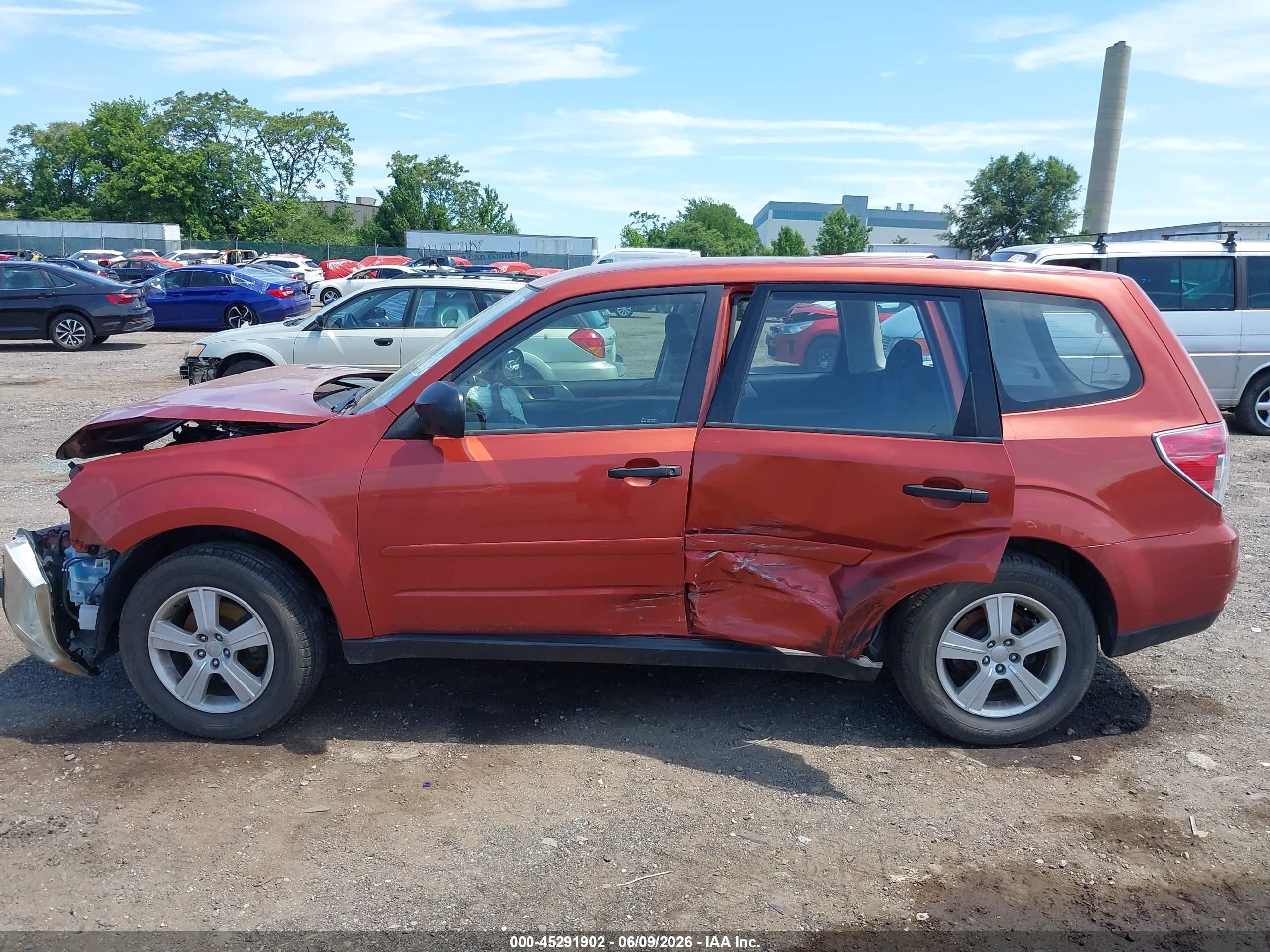 2010 Subaru Forester 2.5x Красный vin: JF2SH6AC2AH757998