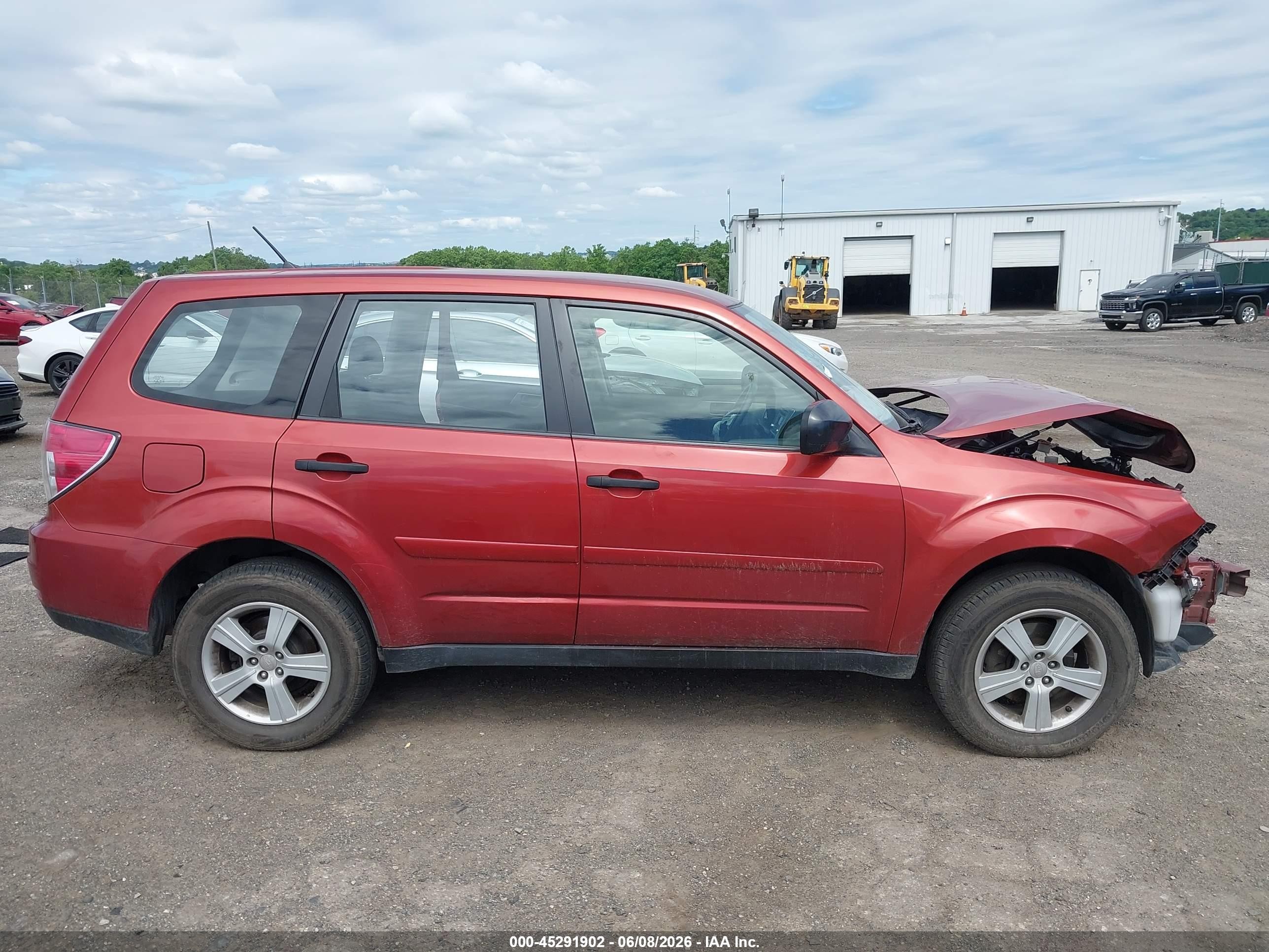 2010 Subaru Forester 2.5x Красный vin: JF2SH6AC2AH757998