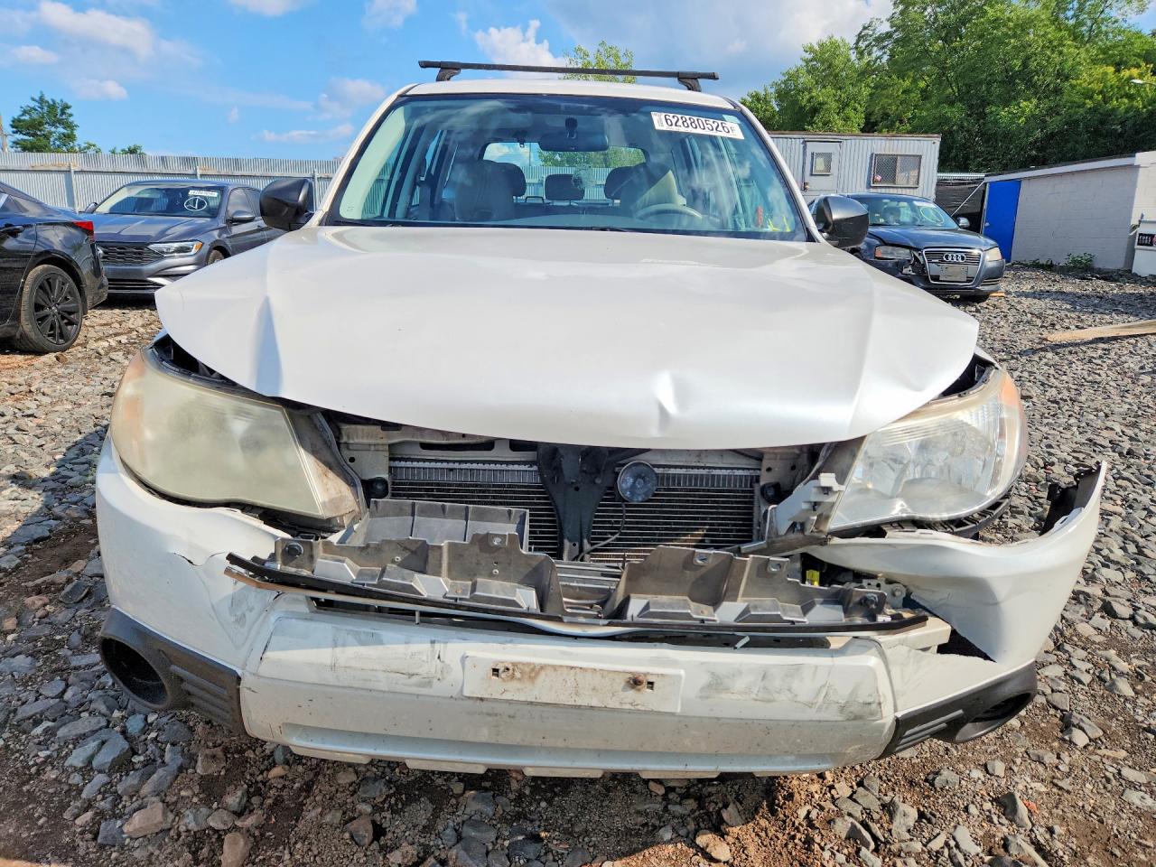2010 Subaru Forester 2.5x White vin: JF2SH6AC2AH798261