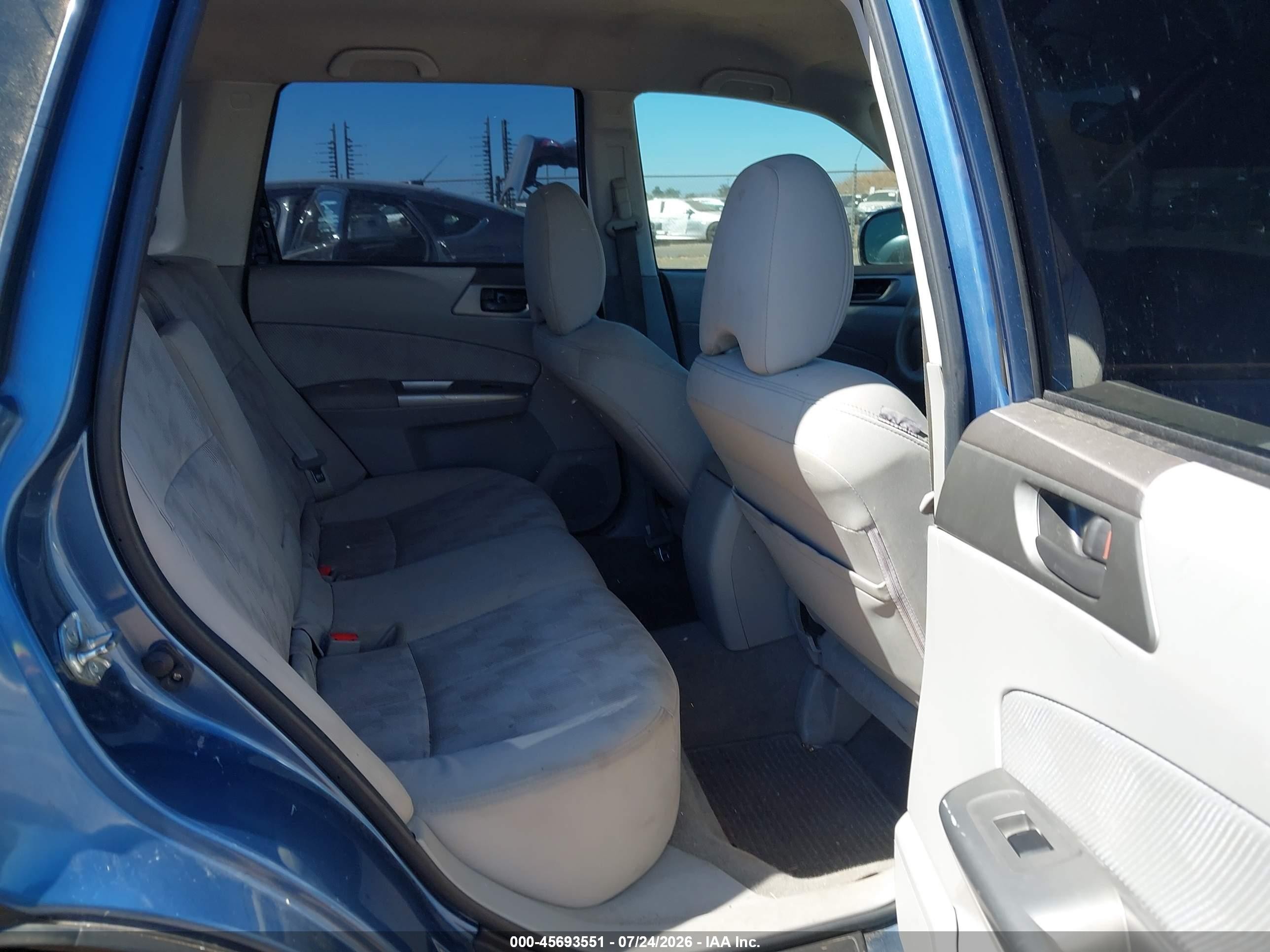2010 Subaru Forester 2.5x Blue vin: JF2SH6AC3AH756553