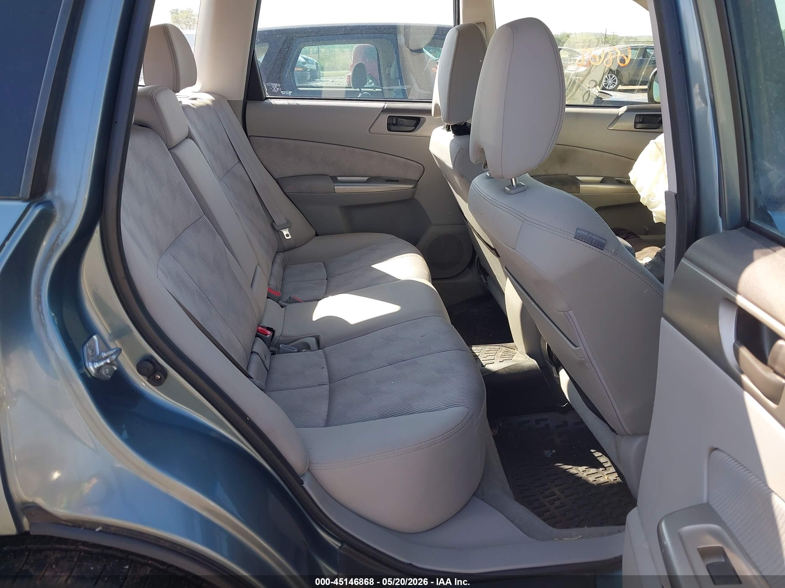 2010 Subaru Forester 2.5x Teal vin: JF2SH6AC4AH740992