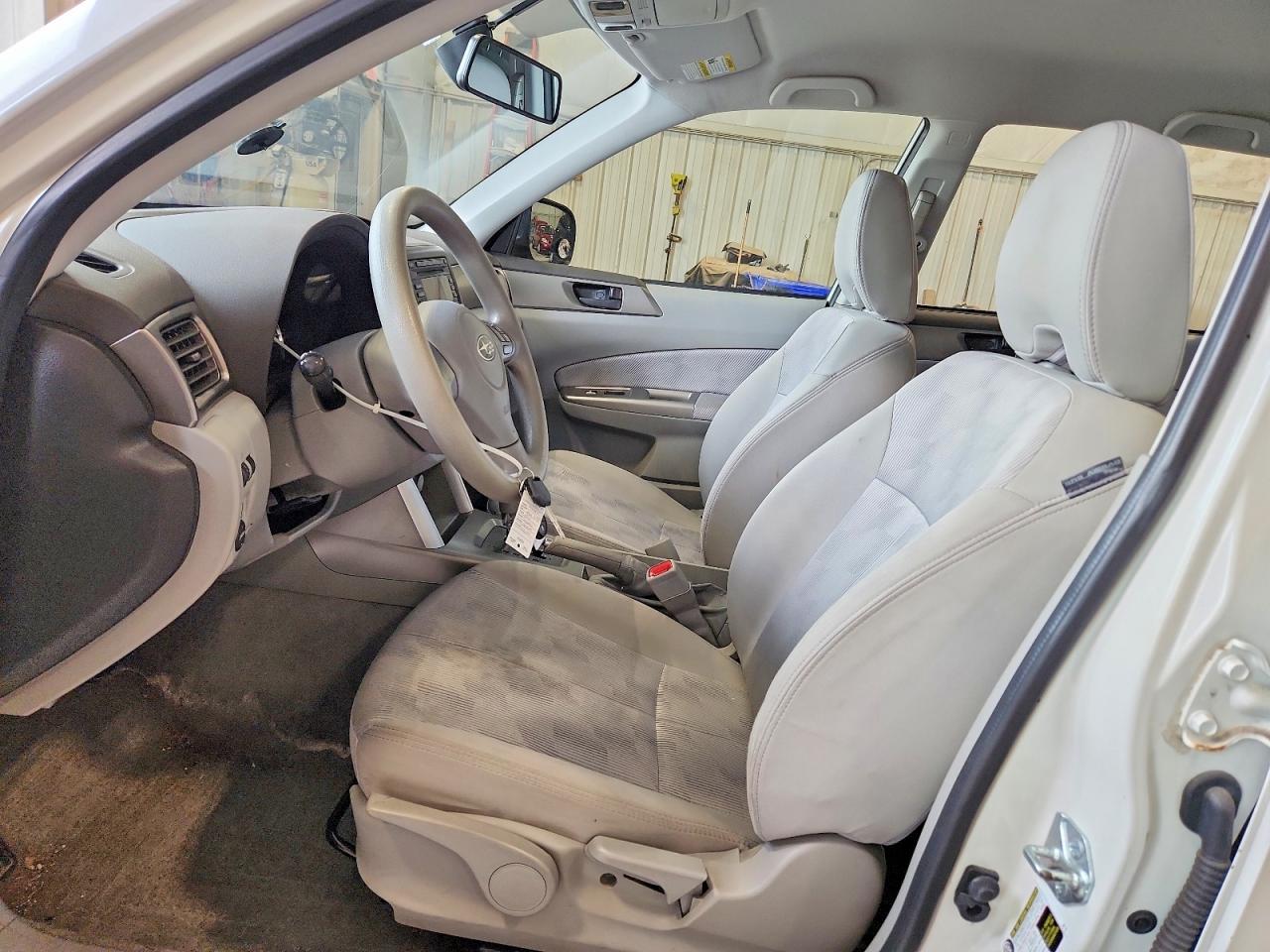 2010 Subaru Forester 2.5x White vin: JF2SH6AC4AH742306
