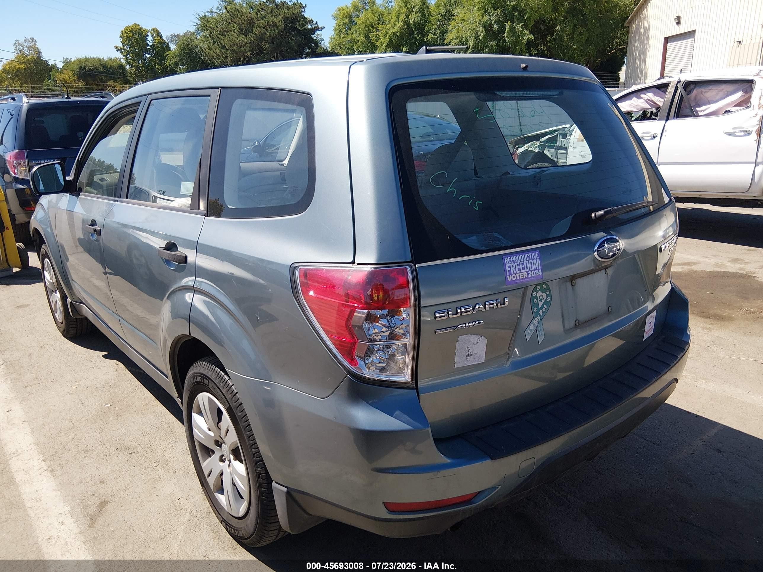 2010 Subaru Forester 2.5x Light Blue vin: JF2SH6AC4AH757131