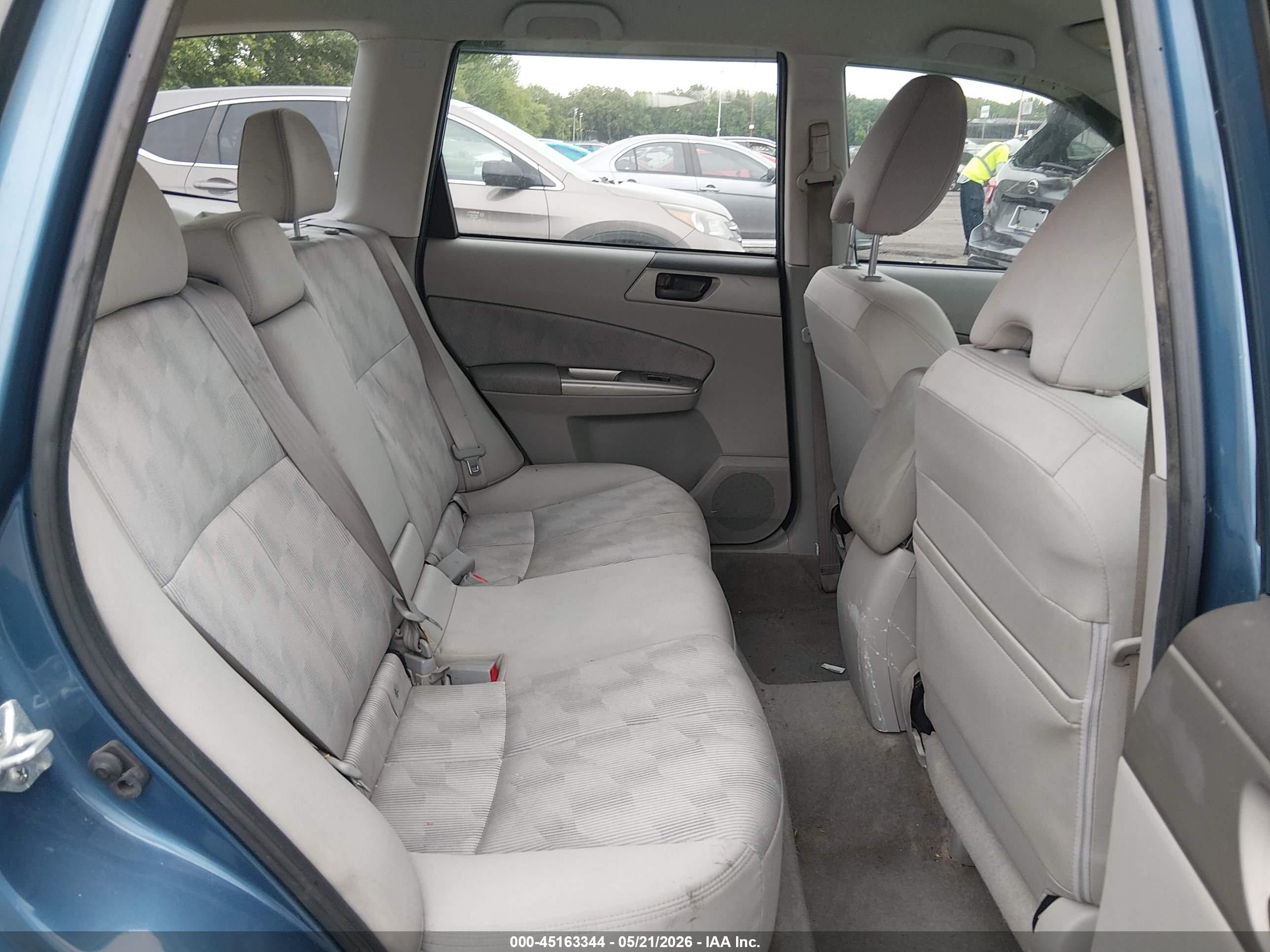 2010 Subaru Forester 2.5x Blue vin: JF2SH6AC5AG709871