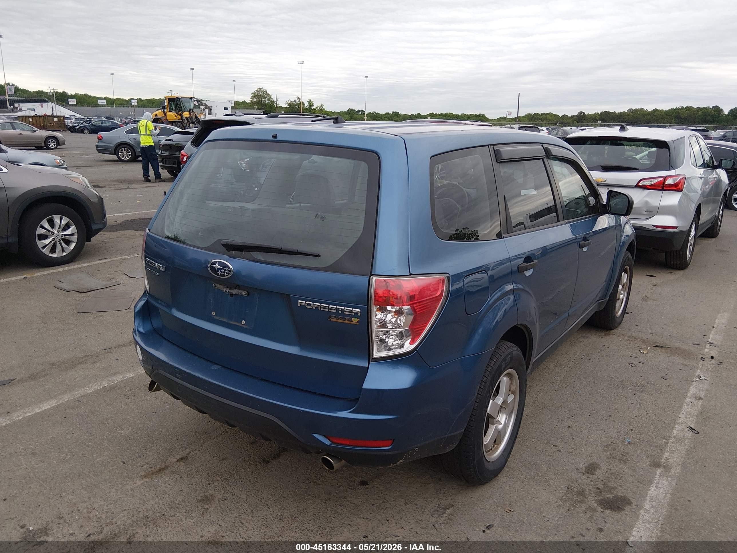 2010 Subaru Forester 2.5x Blue vin: JF2SH6AC5AG709871