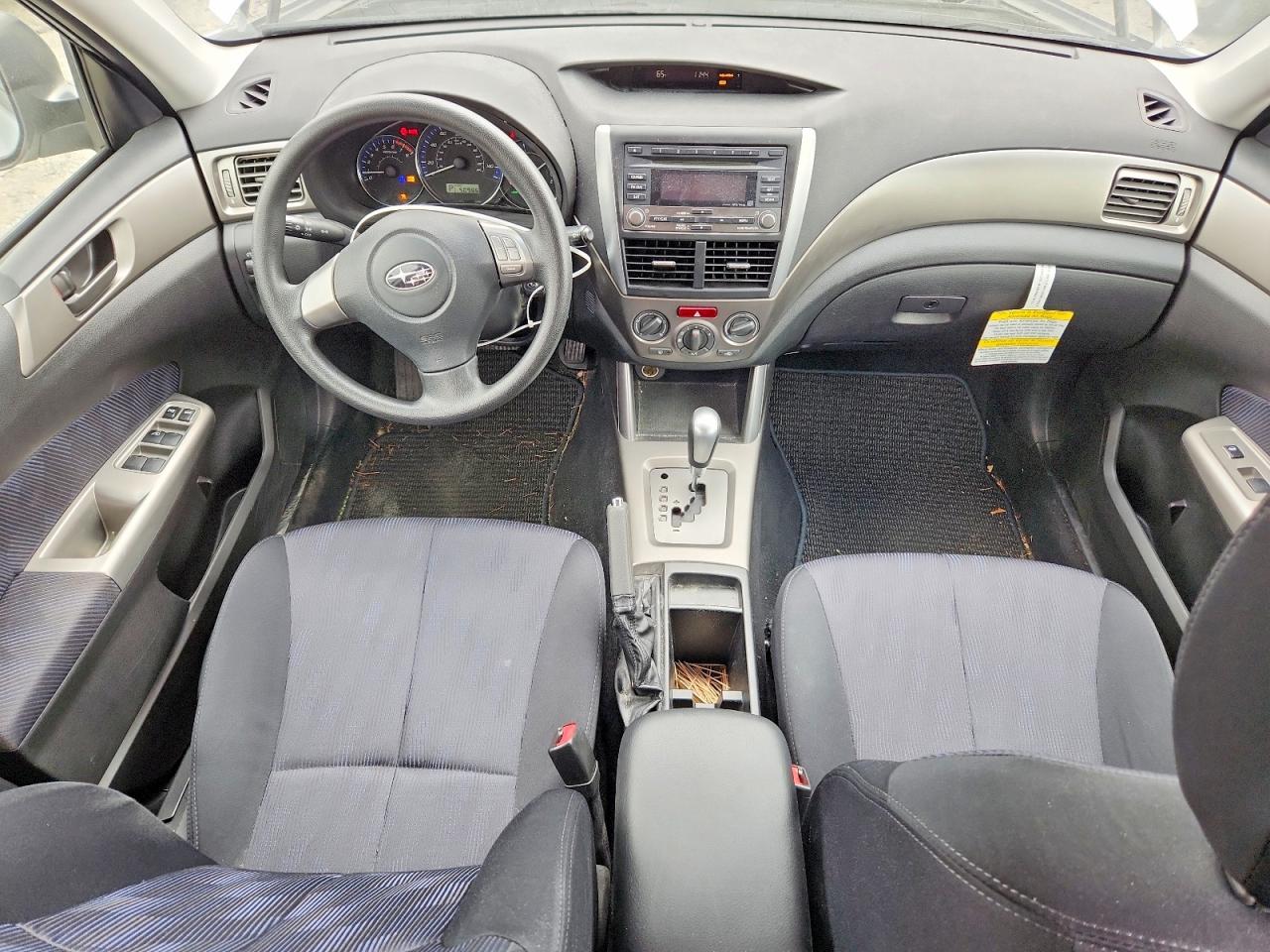 2010 Subaru Forester 2.5x Серебряный vin: JF2SH6AC5AH728589