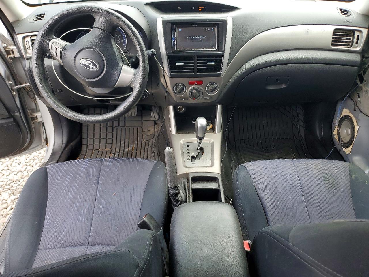 2010 Subaru Forester 2.5x Silver vin: JF2SH6AC6AH700168