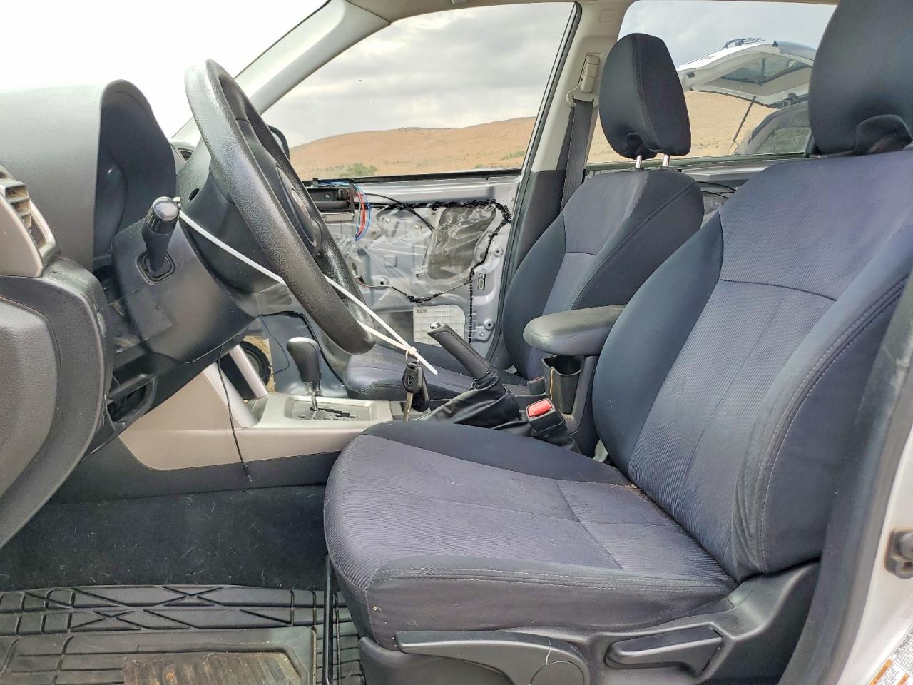 2010 Subaru Forester 2.5x Silver vin: JF2SH6AC6AH700168