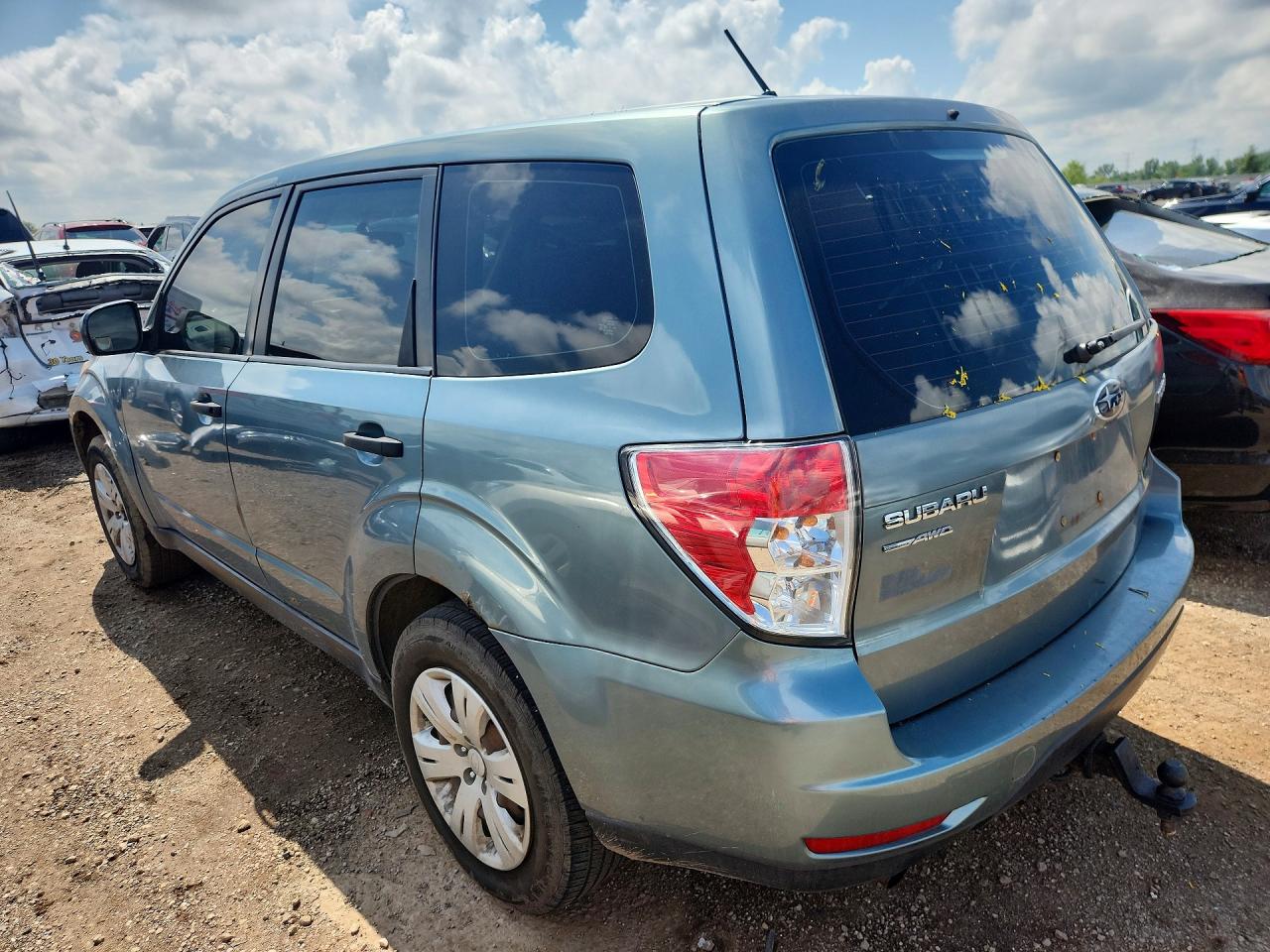 2010 Subaru Forester 2.5x Gray vin: JF2SH6AC6AH753291