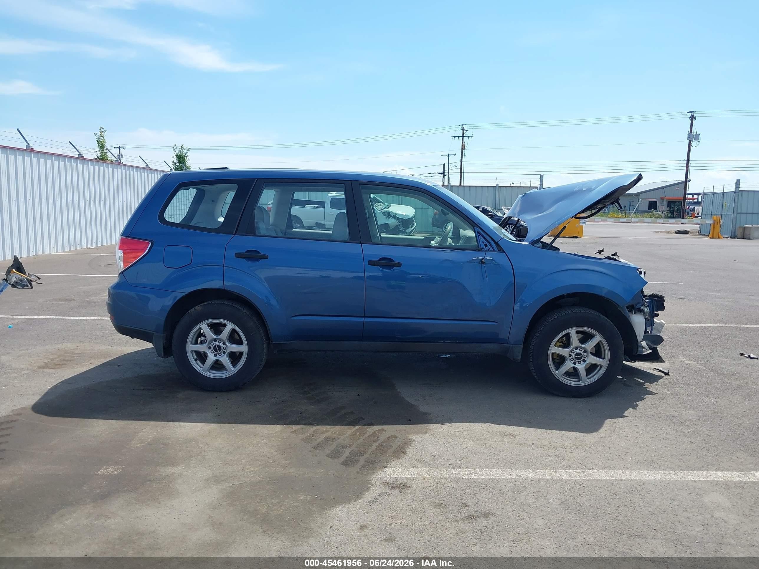 2010 Subaru Forester 2.5x Blue vin: JF2SH6AC6AH757552