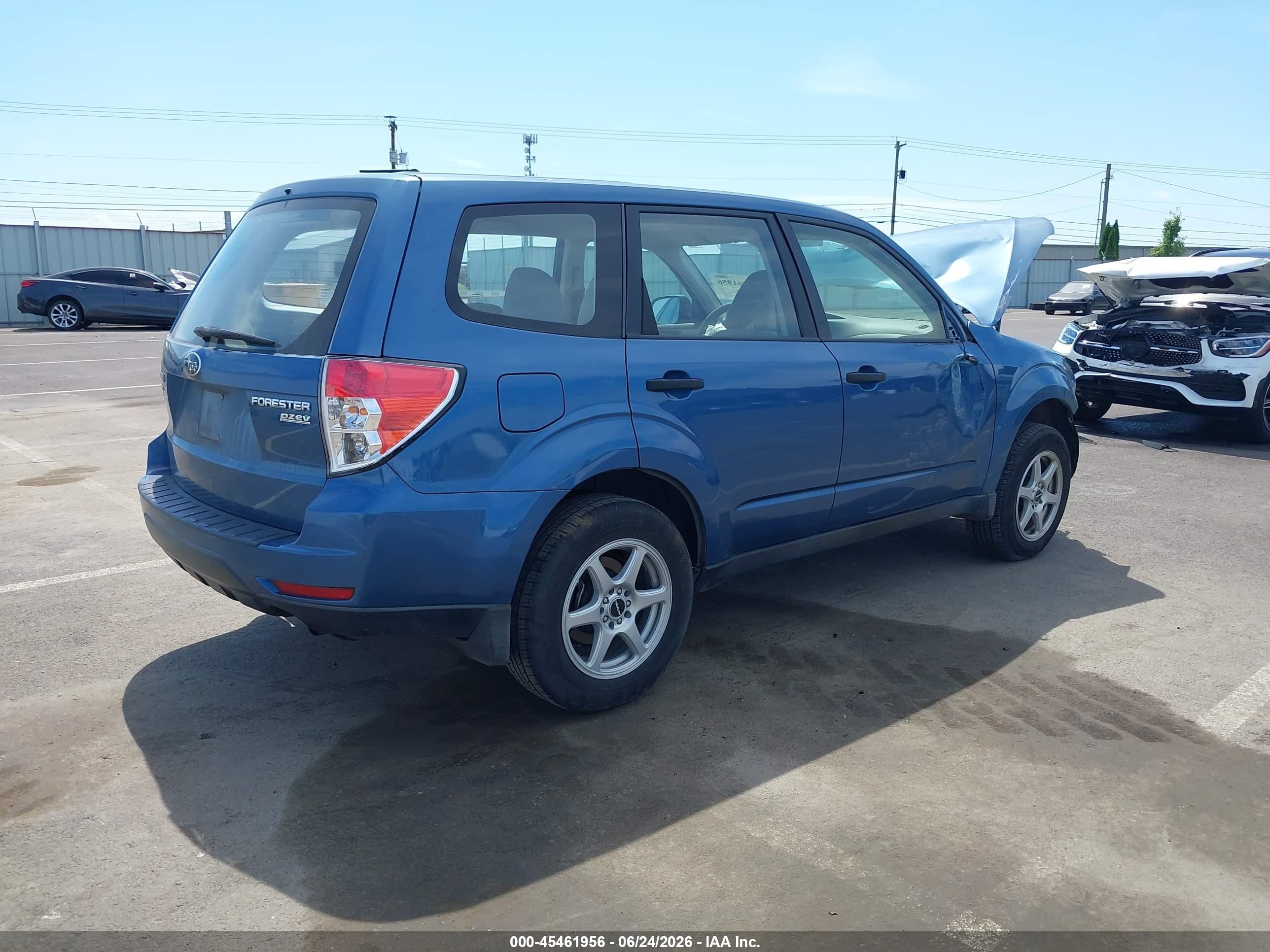 2010 Subaru Forester 2.5x Blue vin: JF2SH6AC6AH757552