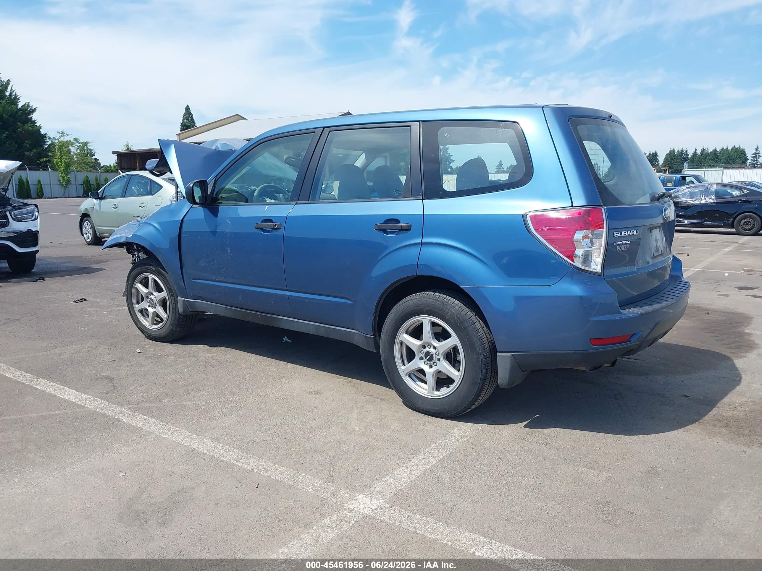 2010 Subaru Forester 2.5x Blue vin: JF2SH6AC6AH757552