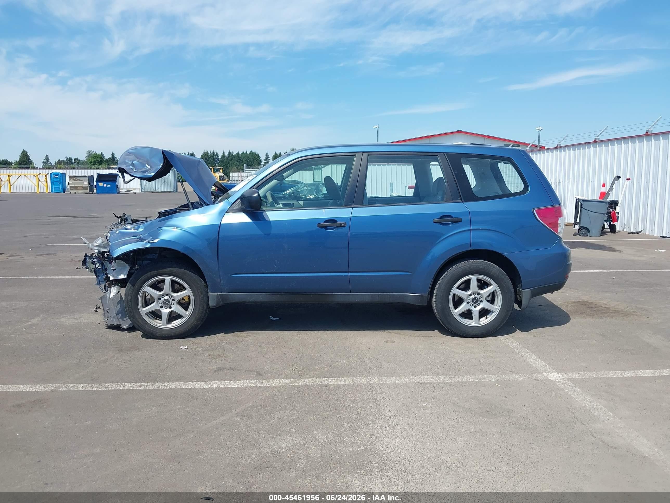 2010 Subaru Forester 2.5x Blue vin: JF2SH6AC6AH757552