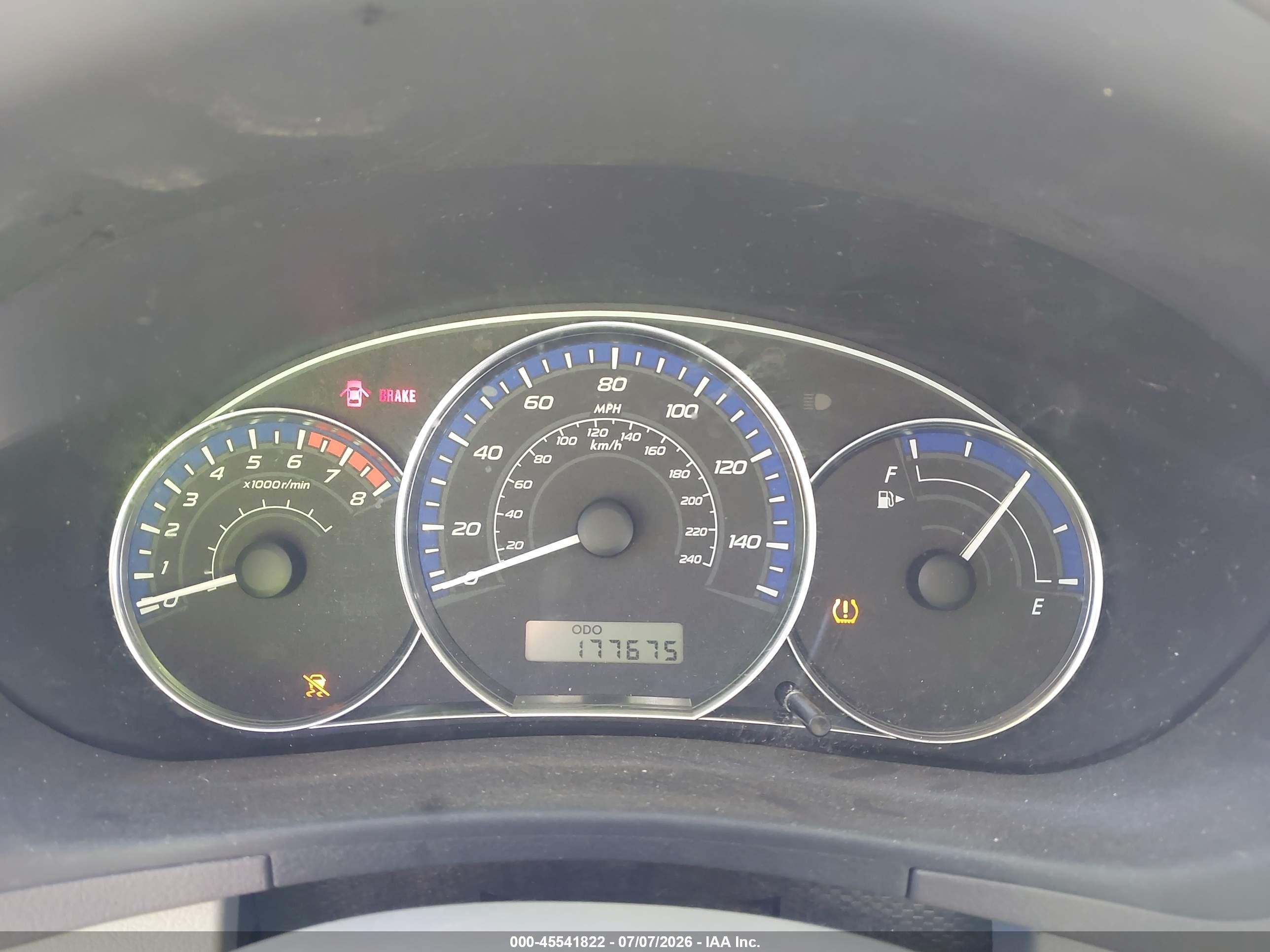 2010 Subaru Forester 2.5x Cream vin: JF2SH6AC7AG753967