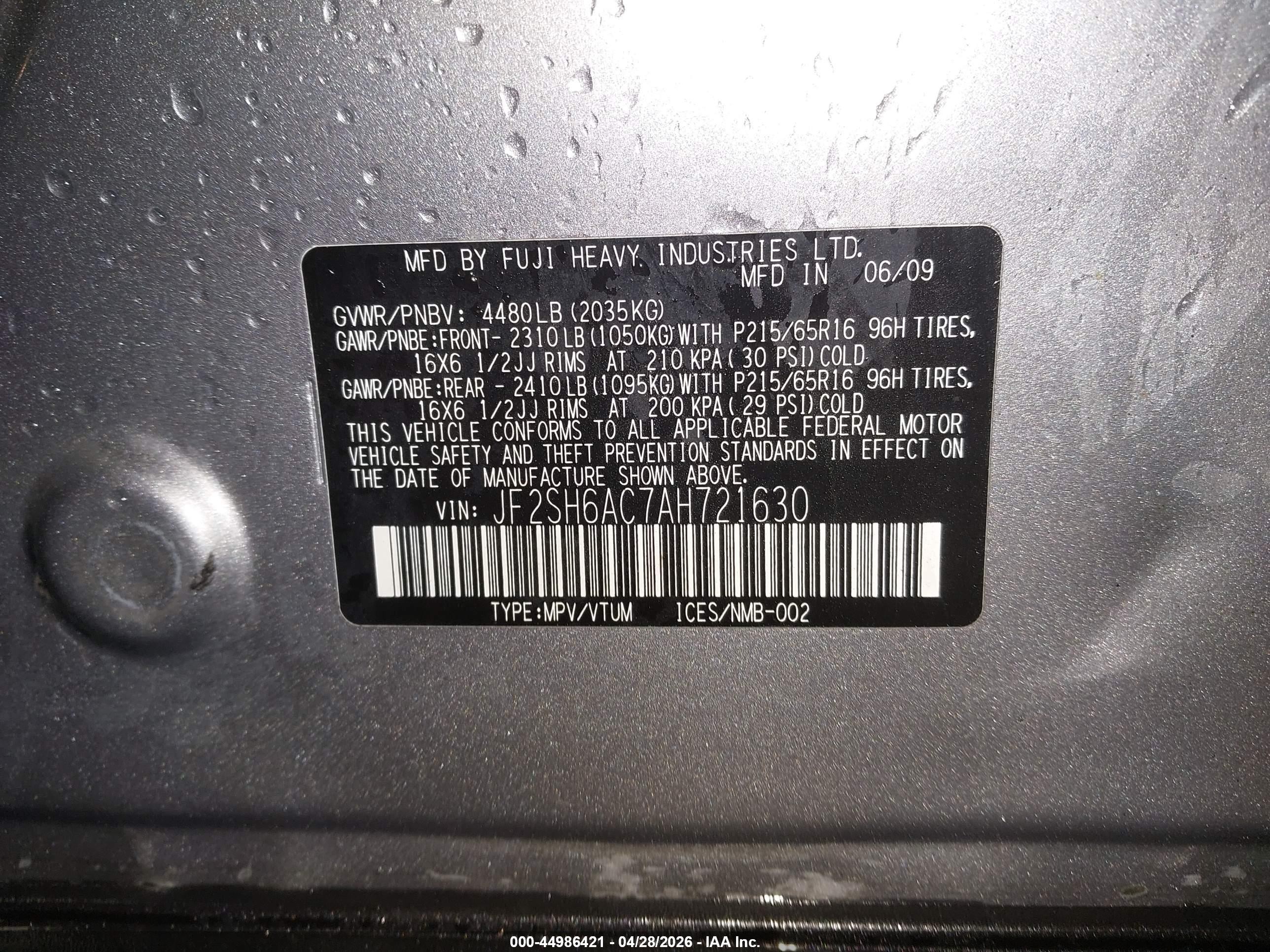 2010 Subaru Forester 2.5x Silver vin: JF2SH6AC7AH721630