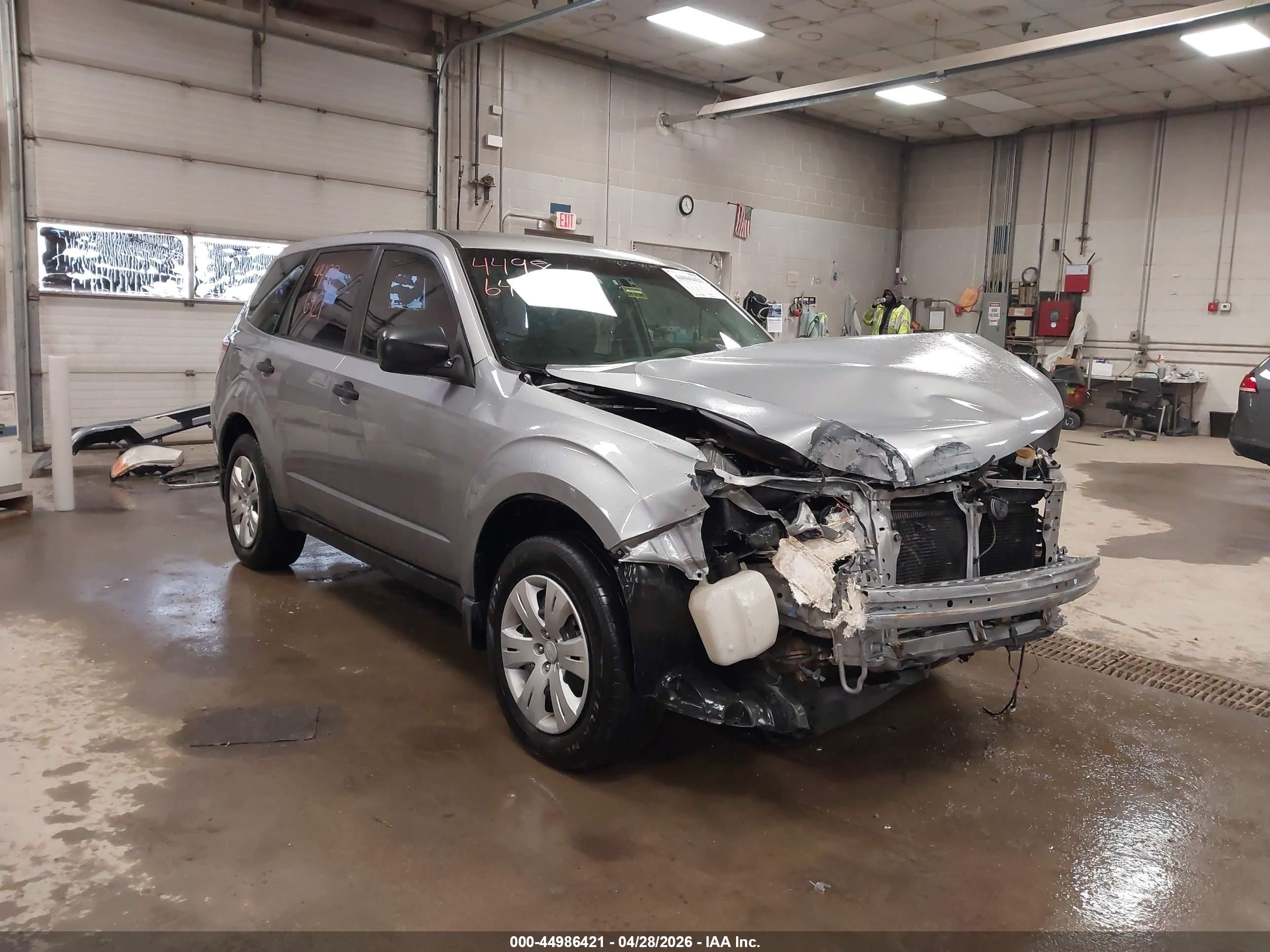 2010 Subaru Forester 2.5x Silver vin: JF2SH6AC7AH721630