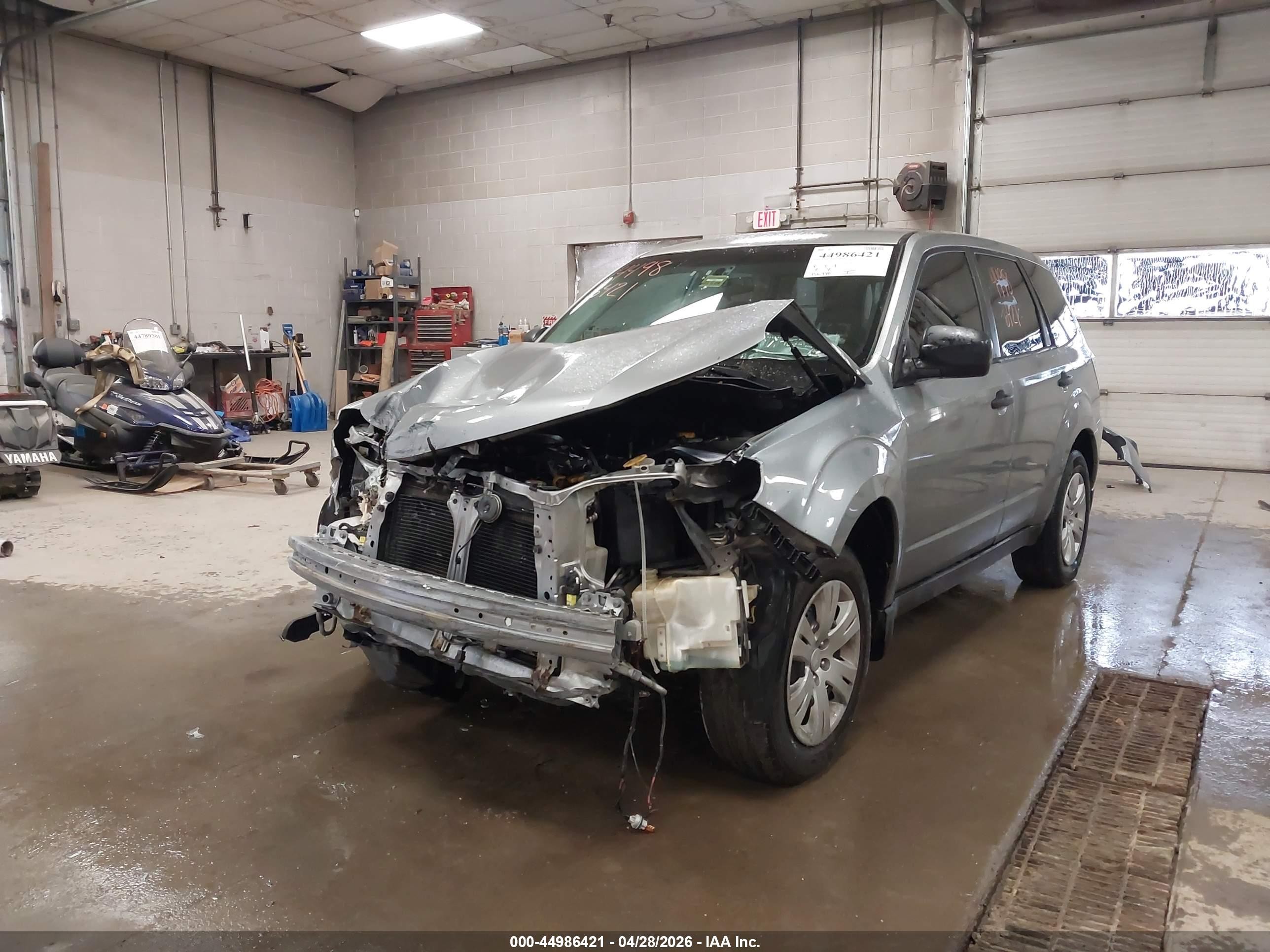 2010 Subaru Forester 2.5x Silver vin: JF2SH6AC7AH721630