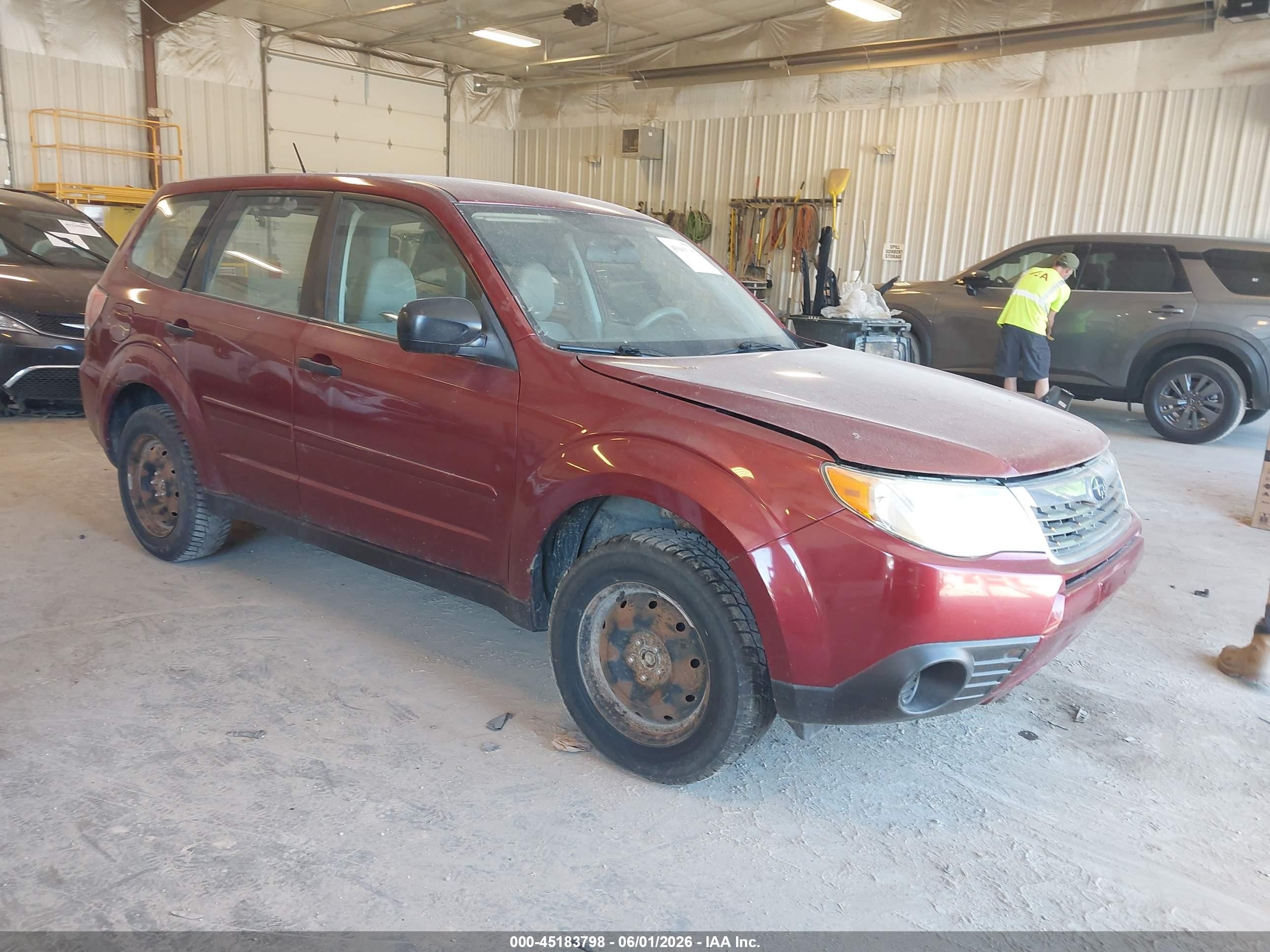 2010 Subaru Forester 2.5x Red vin: JF2SH6AC7AH760699
