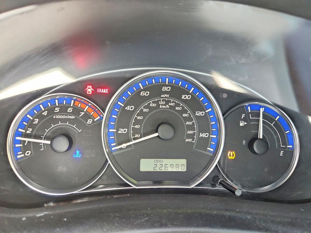 2010 Subaru Forester 2.5x White vin: JF2SH6AC8AG713722