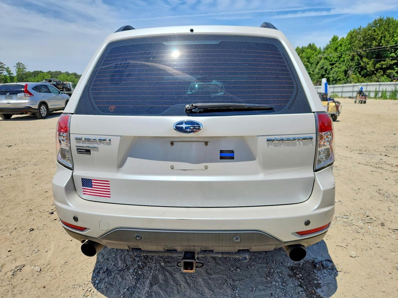 2010 Subaru Forester 2.5x White vin: JF2SH6AC8AG713722