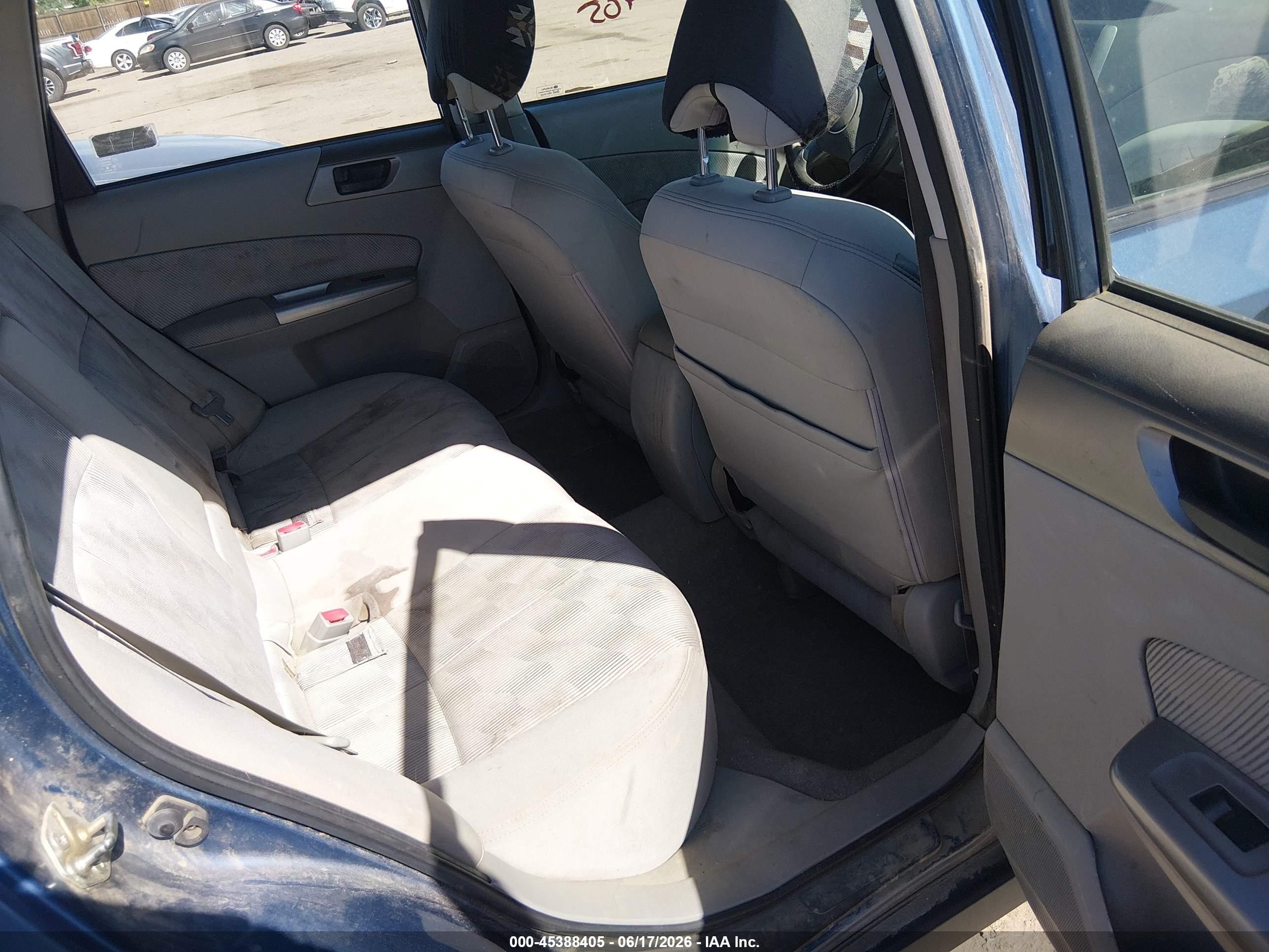 2010 Subaru Forester 2.5x Blue vin: JF2SH6AC8AG750009
