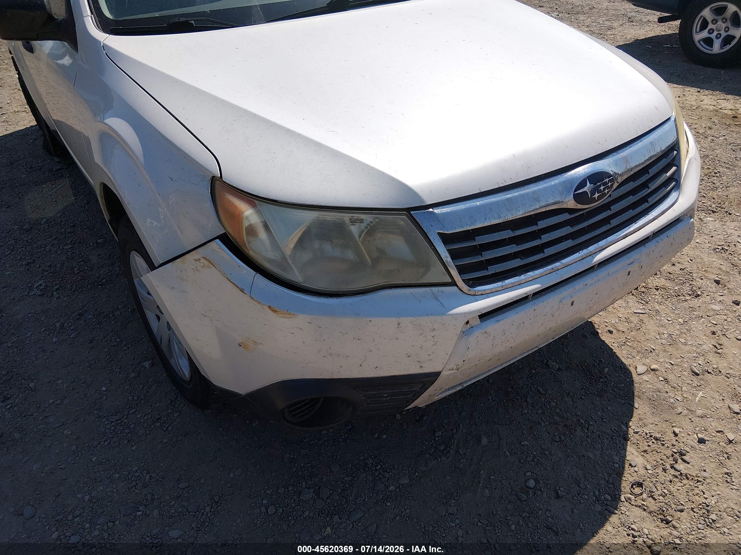 2010 Subaru Forester 2.5x Белый vin: JF2SH6AC8AH738145