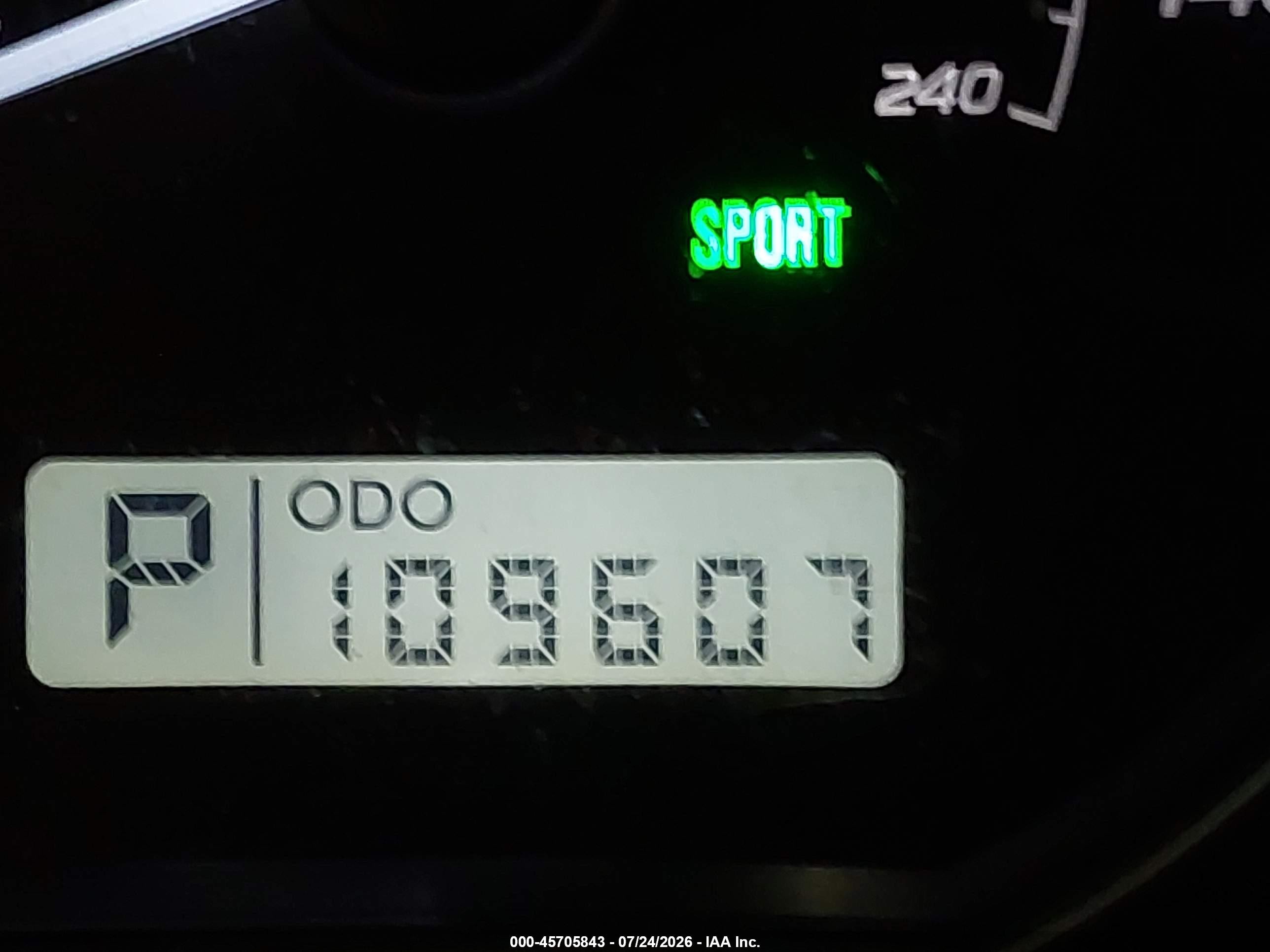 2010 Subaru Forester 2.5x Silver vin: JF2SH6AC9AH700018