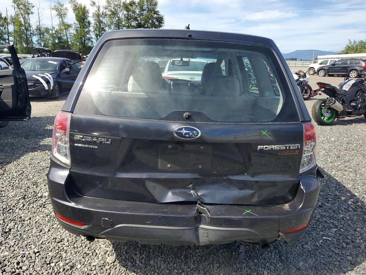 2010 Subaru Forester 2.5x Black vin: JF2SH6AC9AH728031