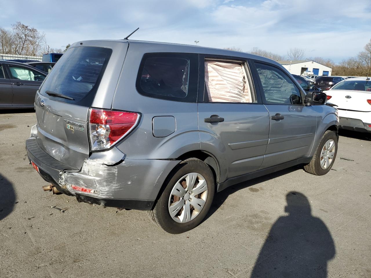 2010 Subaru Forester 2.5x Silver vin: JF2SH6AC9AH745797