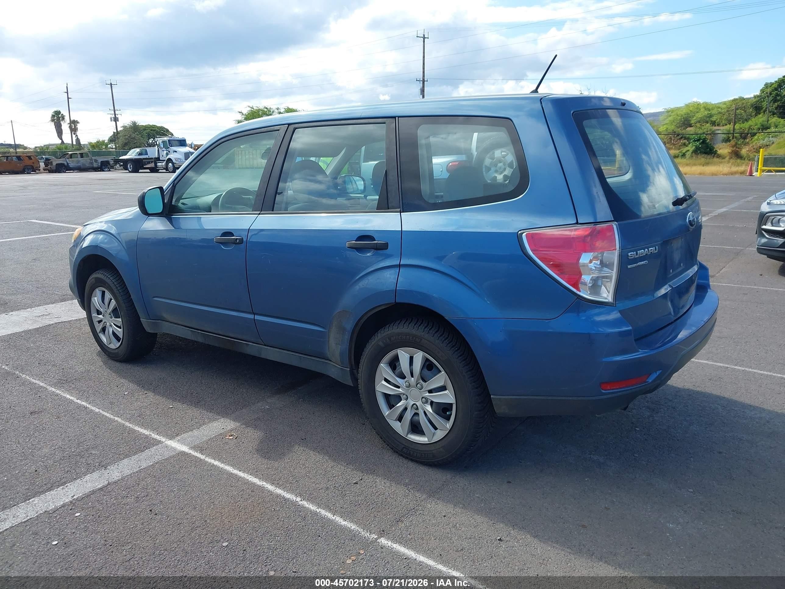 2010 Subaru Forester 2.5x Blue vin: JF2SH6ACXAG721756