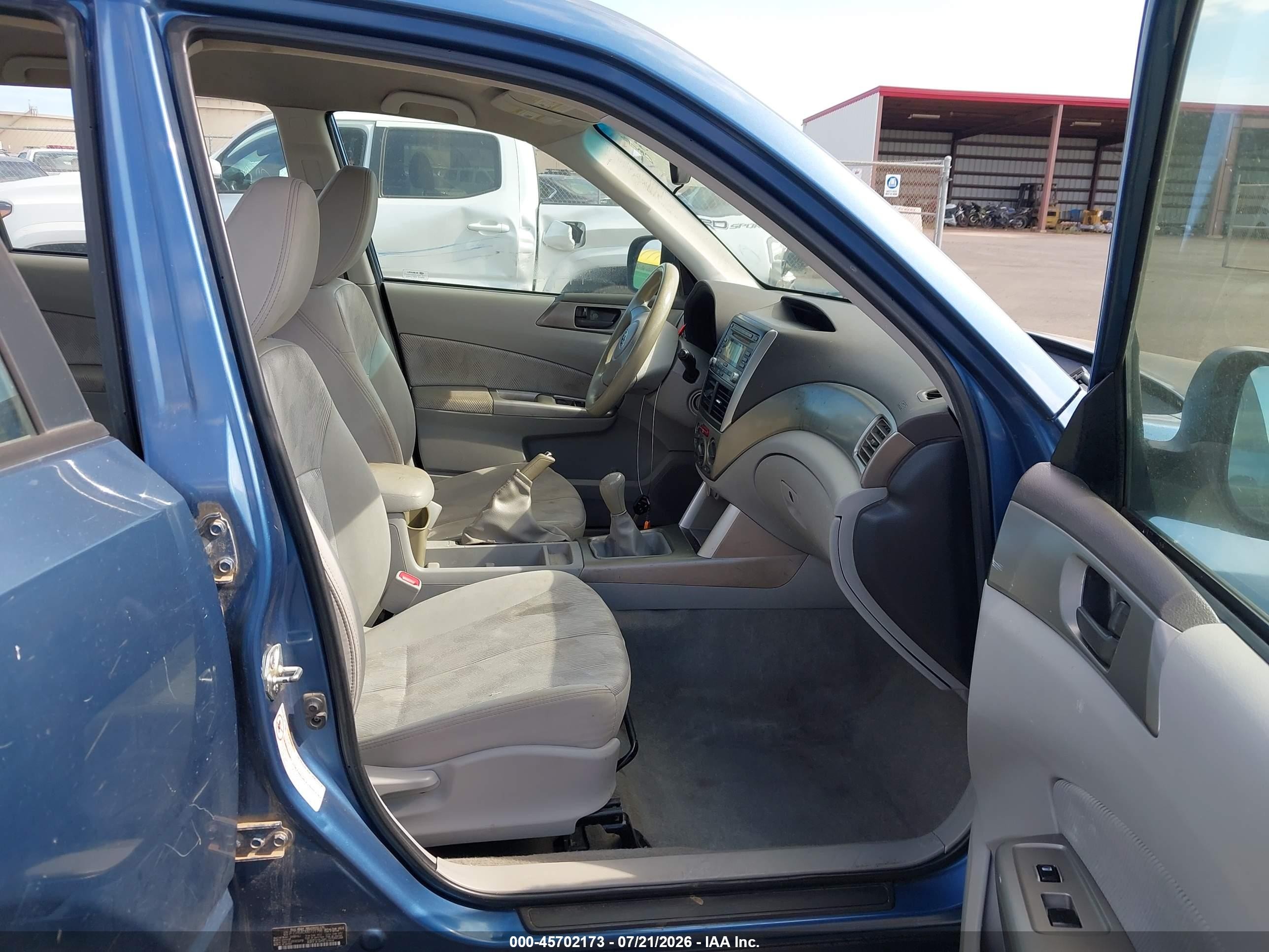 2010 Subaru Forester 2.5x Blue vin: JF2SH6ACXAG721756
